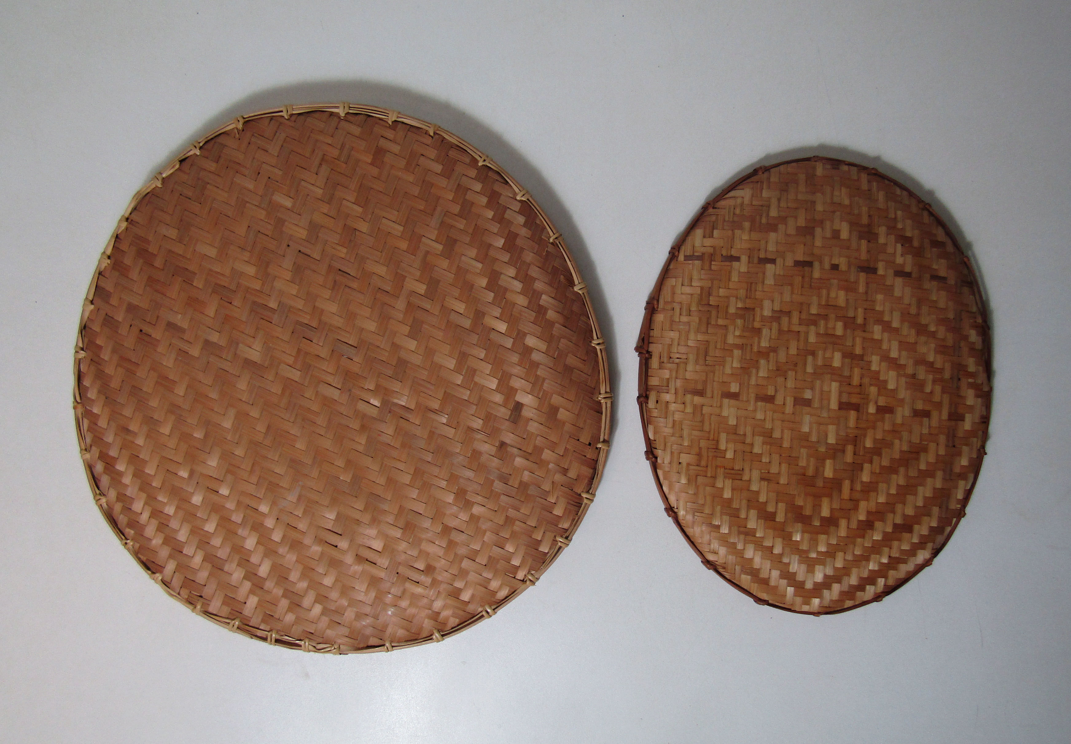 2 plateaux rotin bambou ethnique vintage