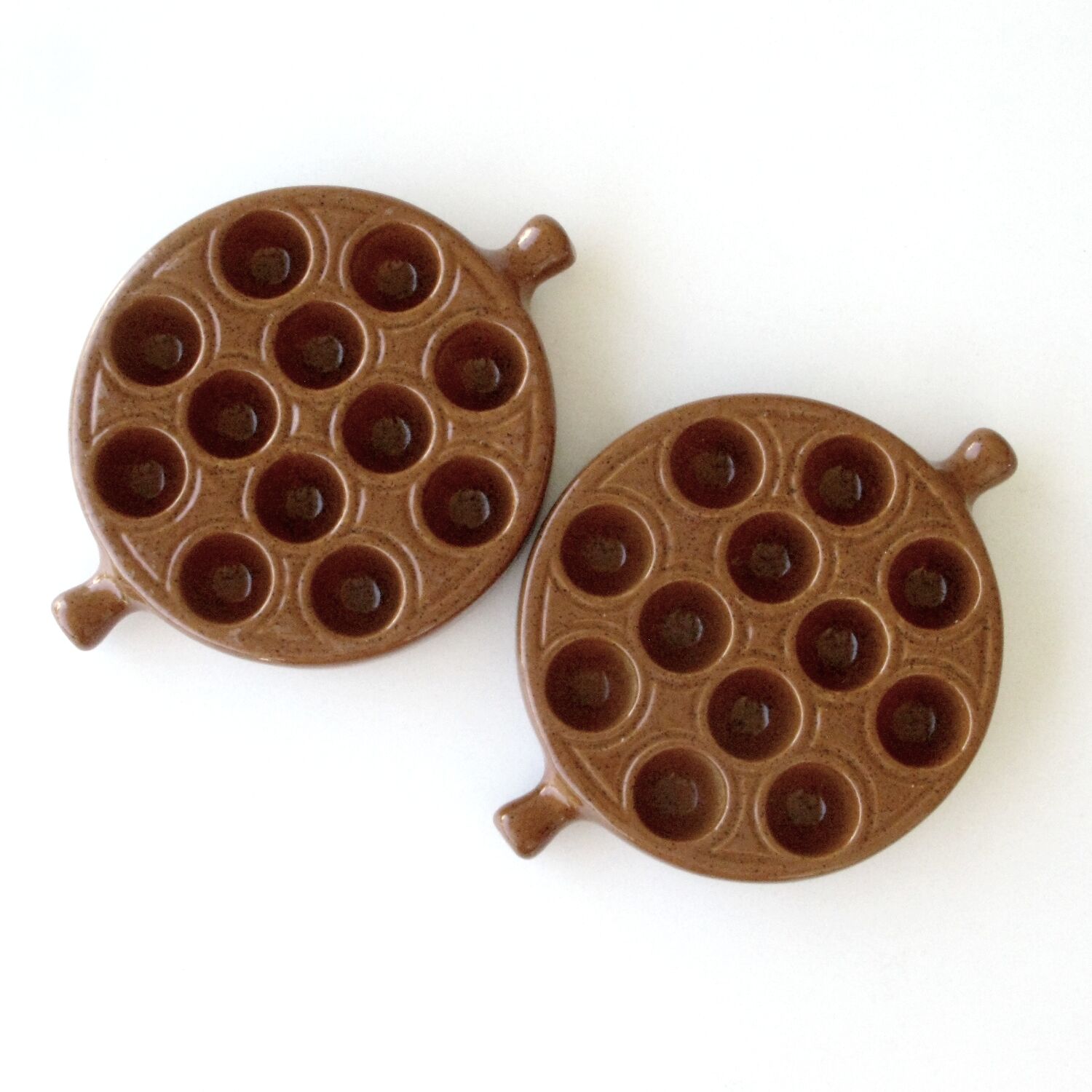 Emile henry snail service - 5 poêlons 12 holes - brown and beige caquelons