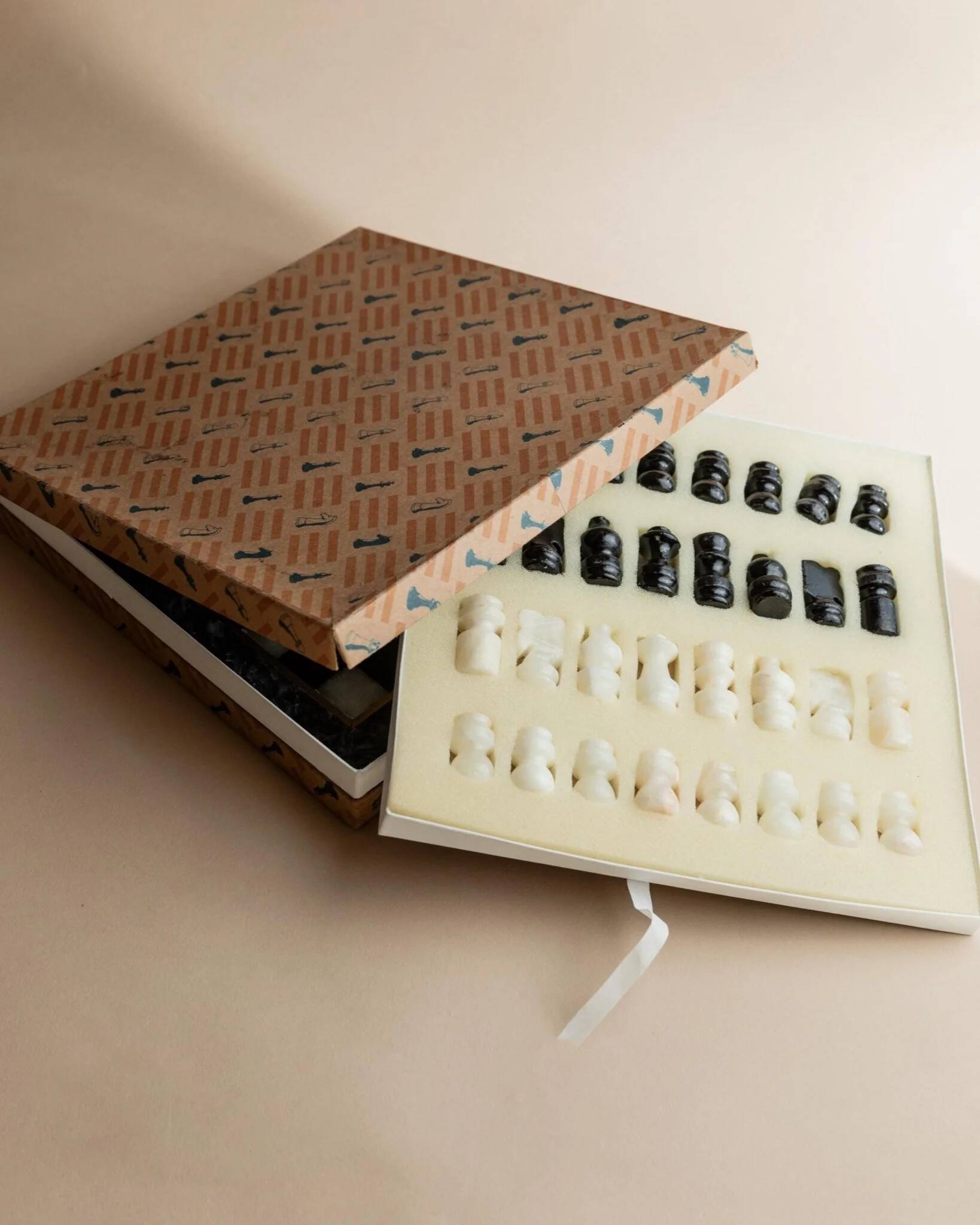 Vintage Marble Chess Set in Black and Cream Stone with Hand-Carved Pieces, Italian 1960s