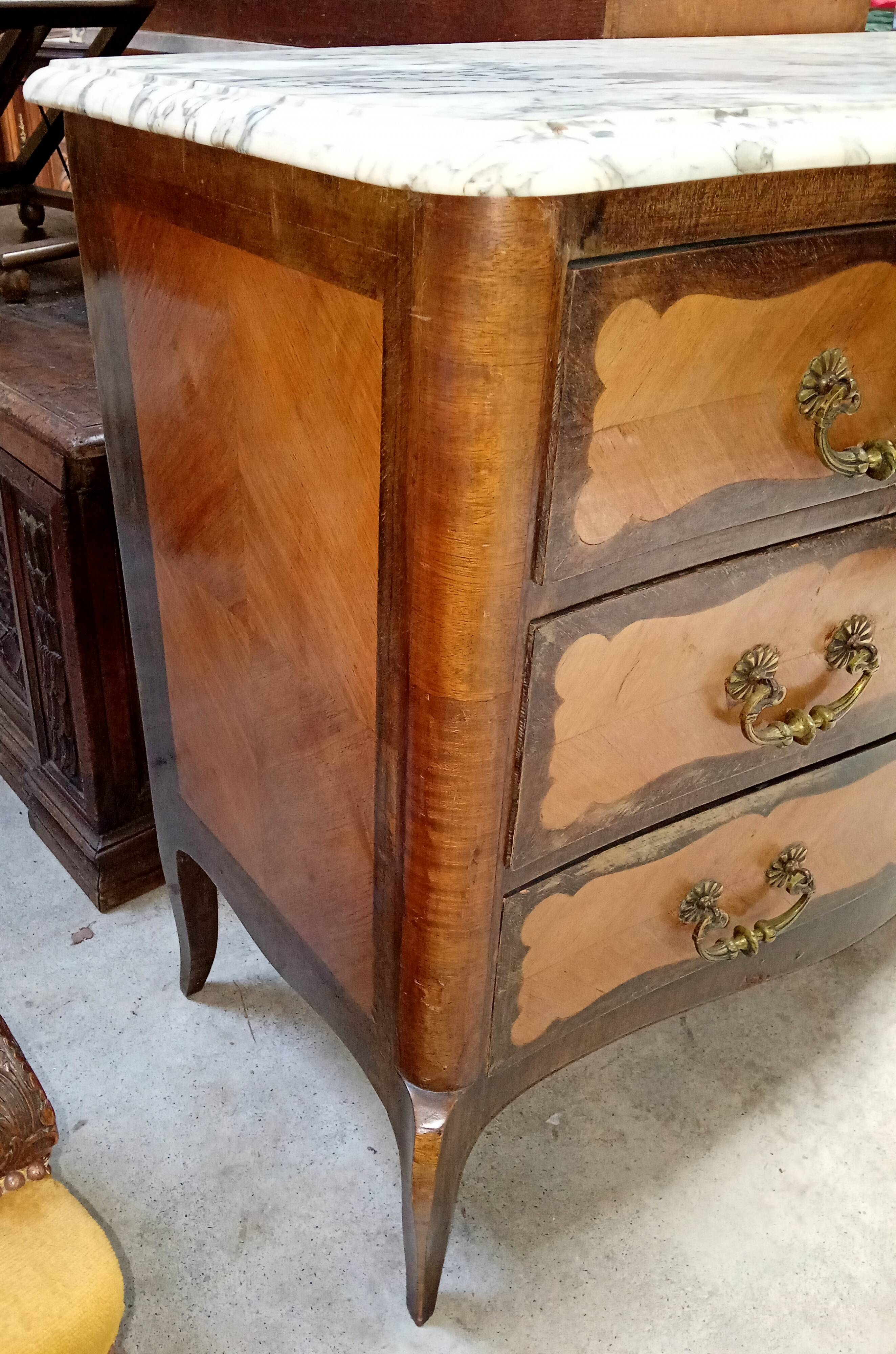 Curved Louis XV commode in marquetry – marble top – 19th century