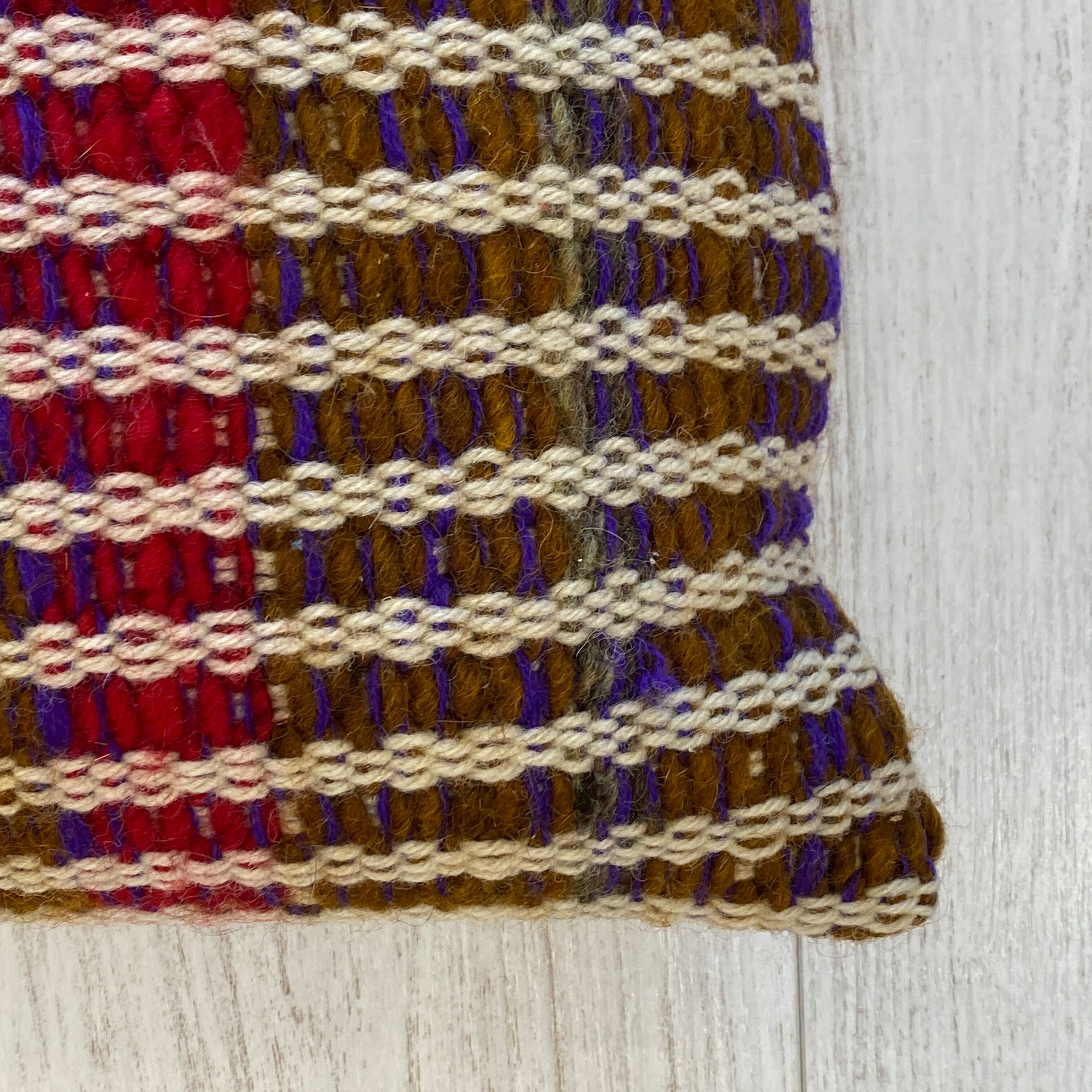 Pair of cushions in wool weave