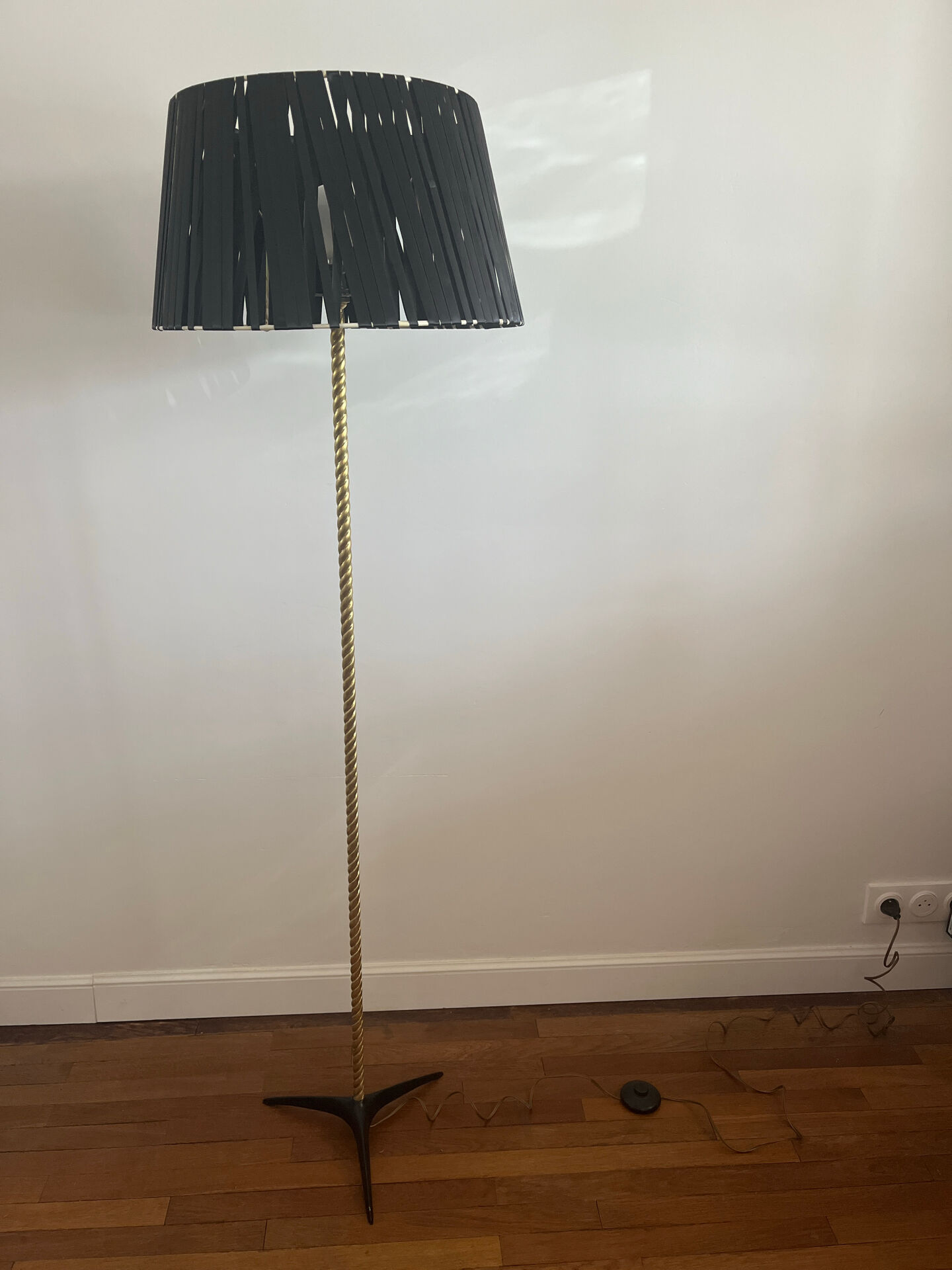 Lampadaire sur pied Art déco noir et doré