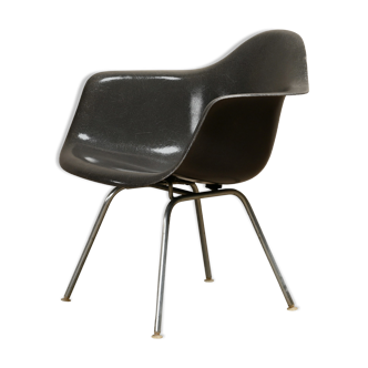 Charles & Ray Eames MAX armchair for Herman Miller