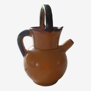 Pitcher in yellow varnished Provence earth with signature CAMARES