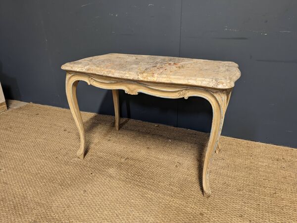 Table d'appoint de style Louis XV réchampi et plateau en marbre