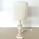 Lampe en albâtre et laine