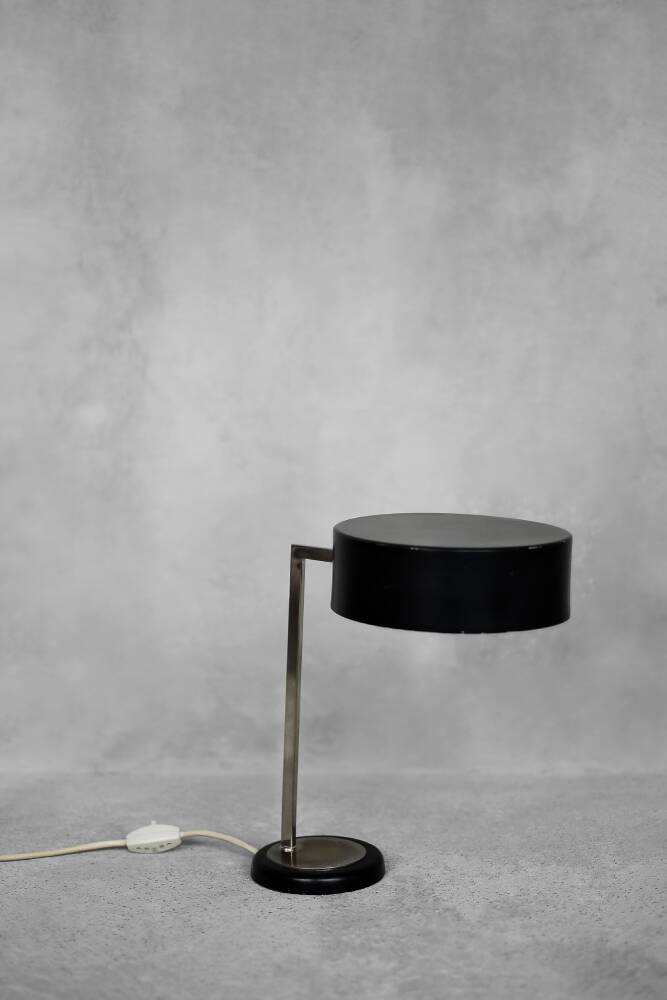 Vintage black metal desk lamp, minimalist modern German mid-century from the 1960s.