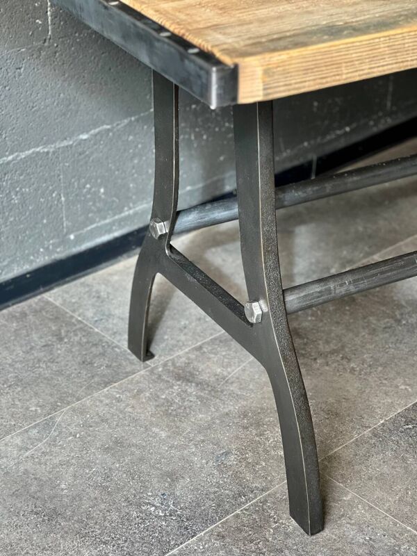 Table industrielle pieds fonte