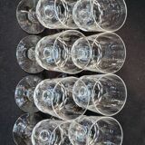 8 anciens verres a vin en cristal de baccarat taillé gravure 10742