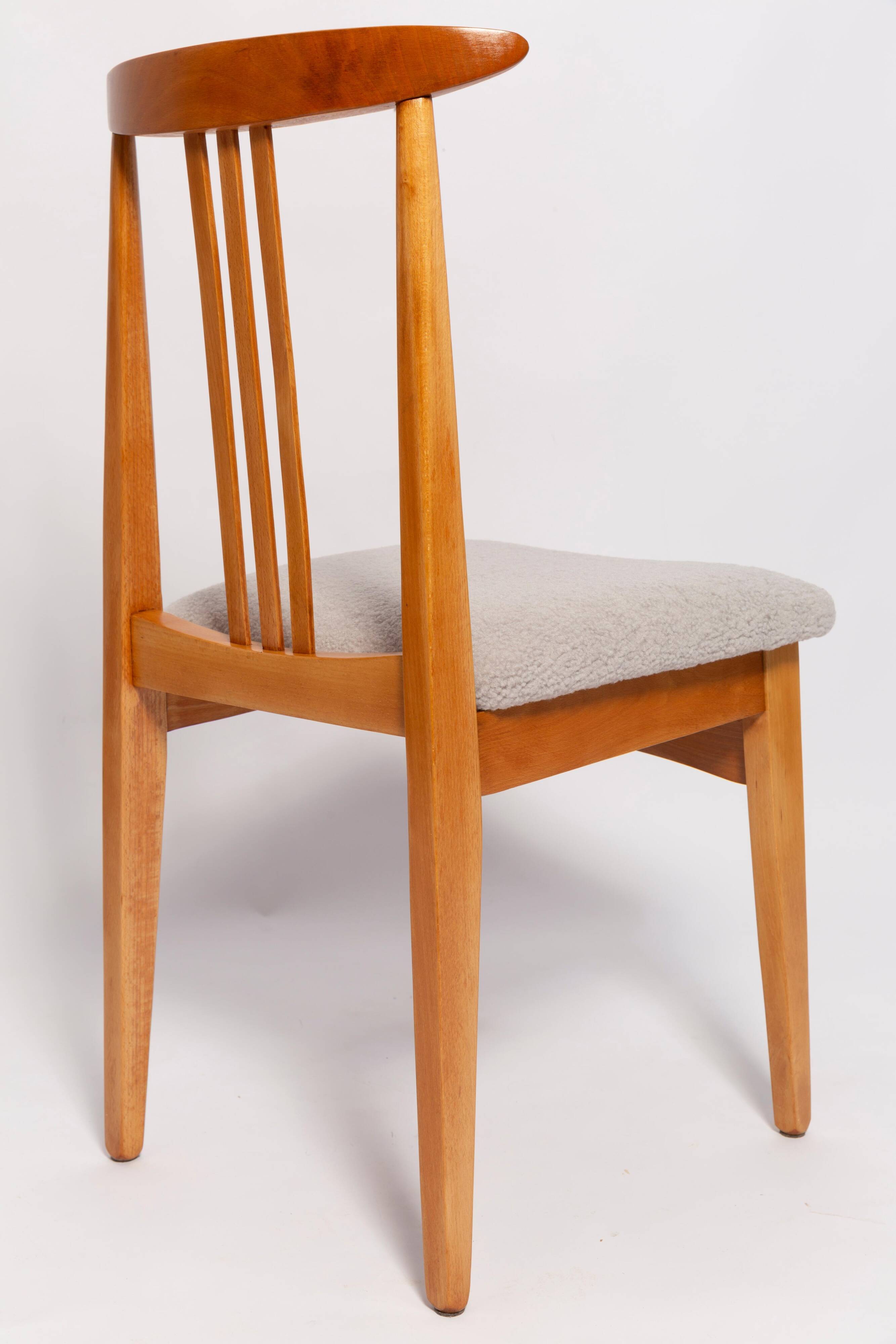 Mid-Century Chair in Linen Boucle and Light Wood by M. Zielinski, Europe, 1960s