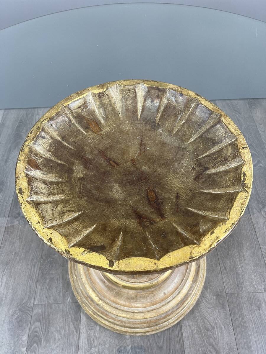 Table with a central carved wooden base, 20th century