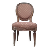 Chaise basse de style Louis XVI