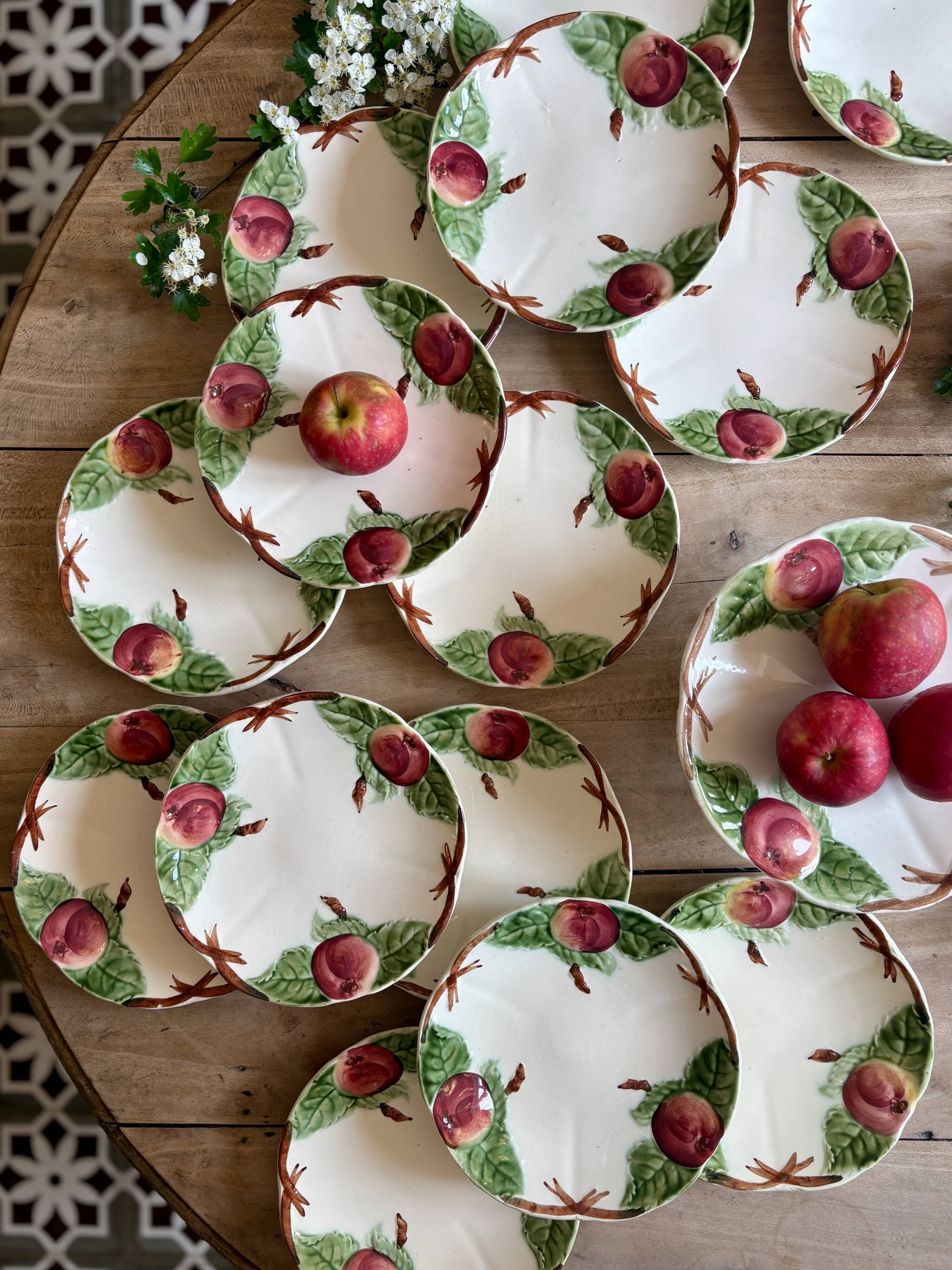Antique barbotine service with Choisy le Roi apple decorations