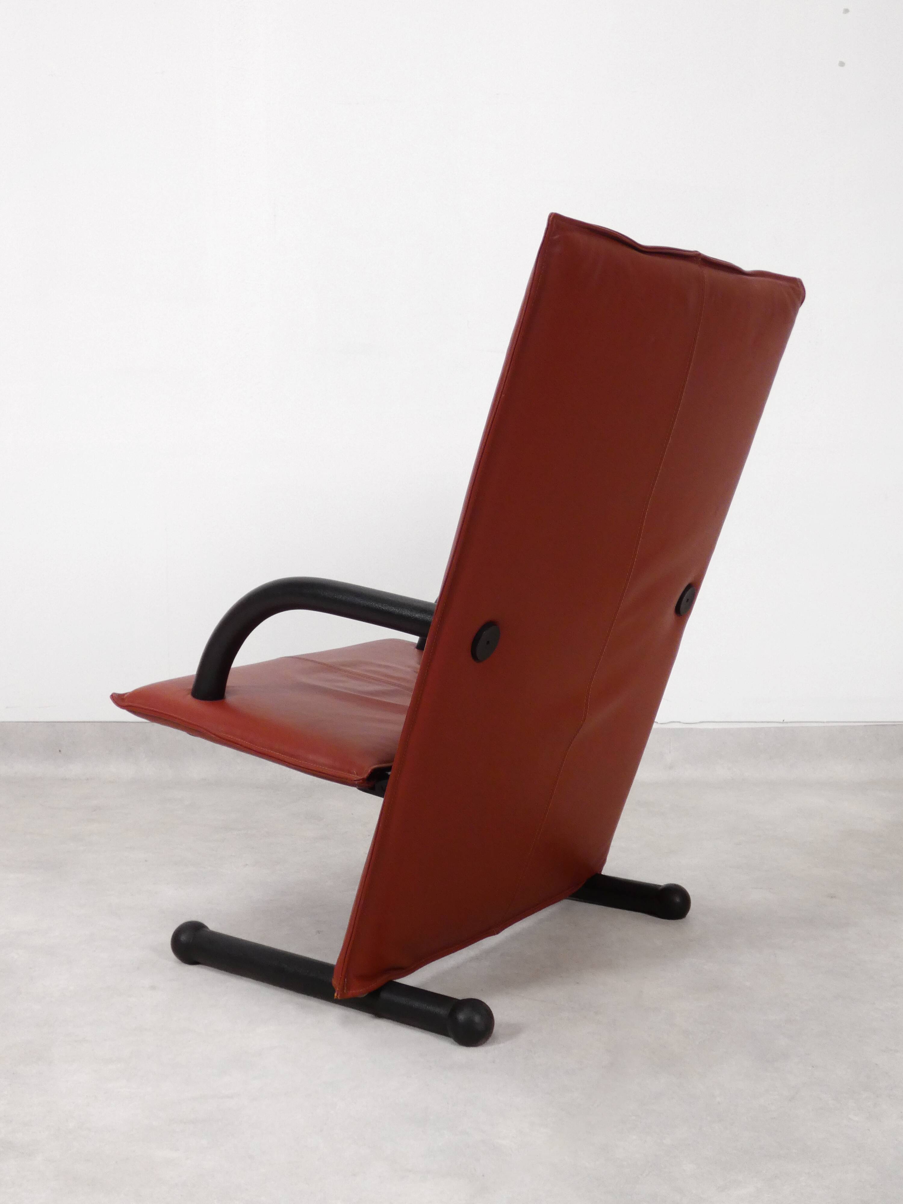 T-Line lounge chair - Arflex