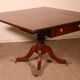 Pembroke table in solid mahogany from the 19th century.