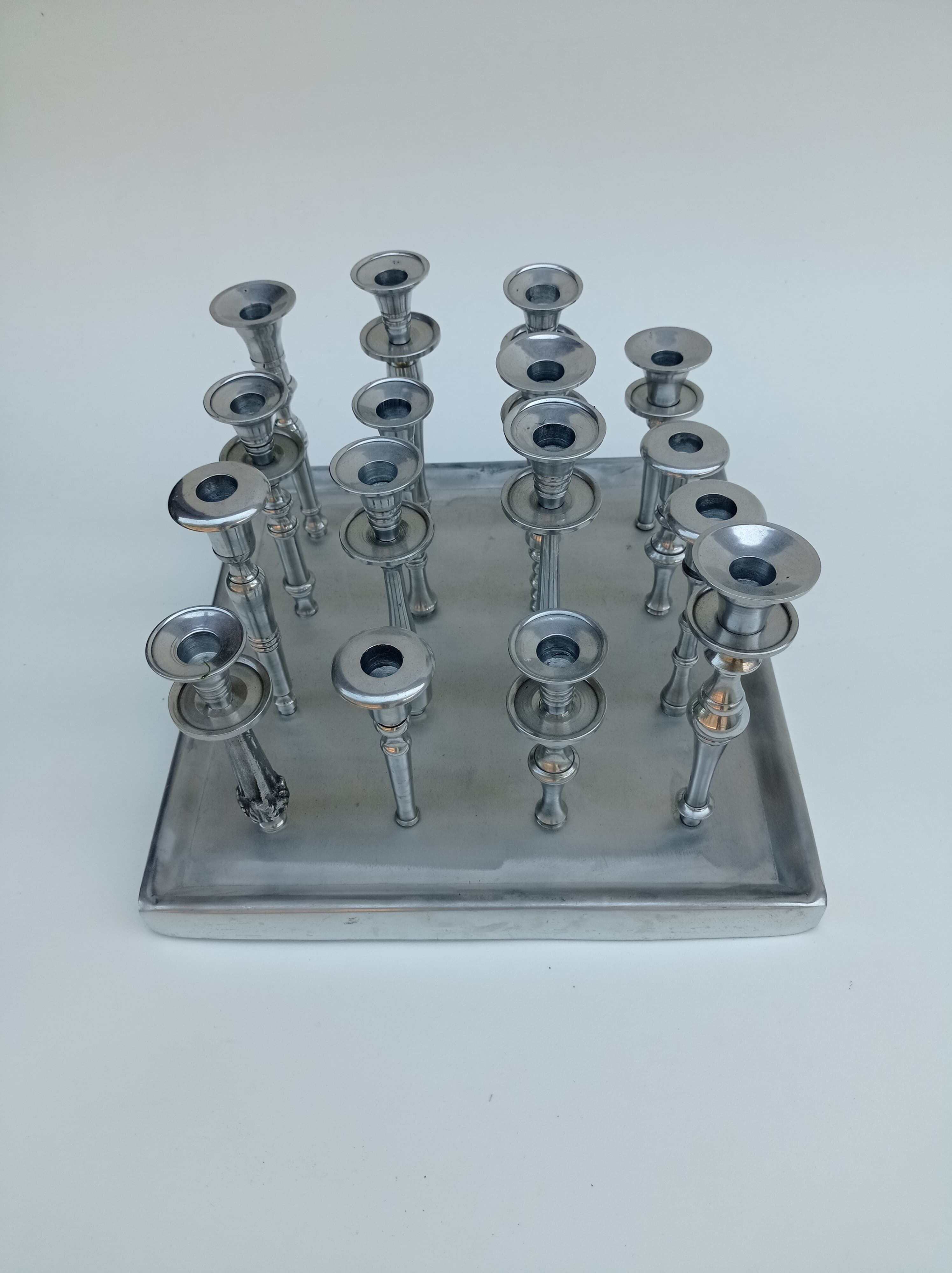 Chandelier en métal pour 16 bougies années 1980