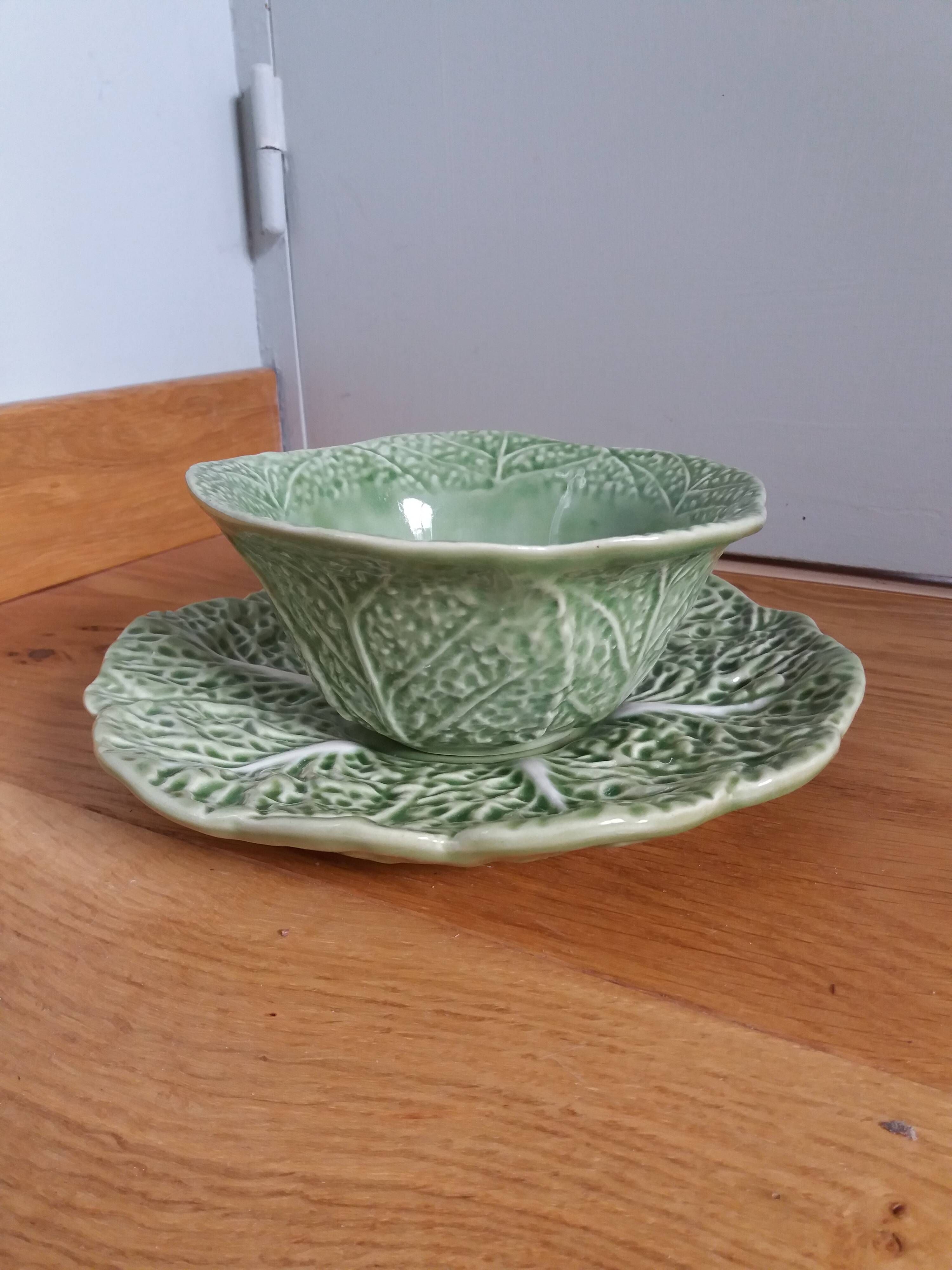 Bowl, dish, cabbage in earthenware, Portugal.