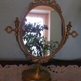 Psyche mirror in brass 39x30cm