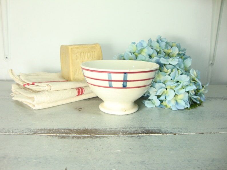 Giens breakfast bowl, coffee latte bowl, Bayonne.