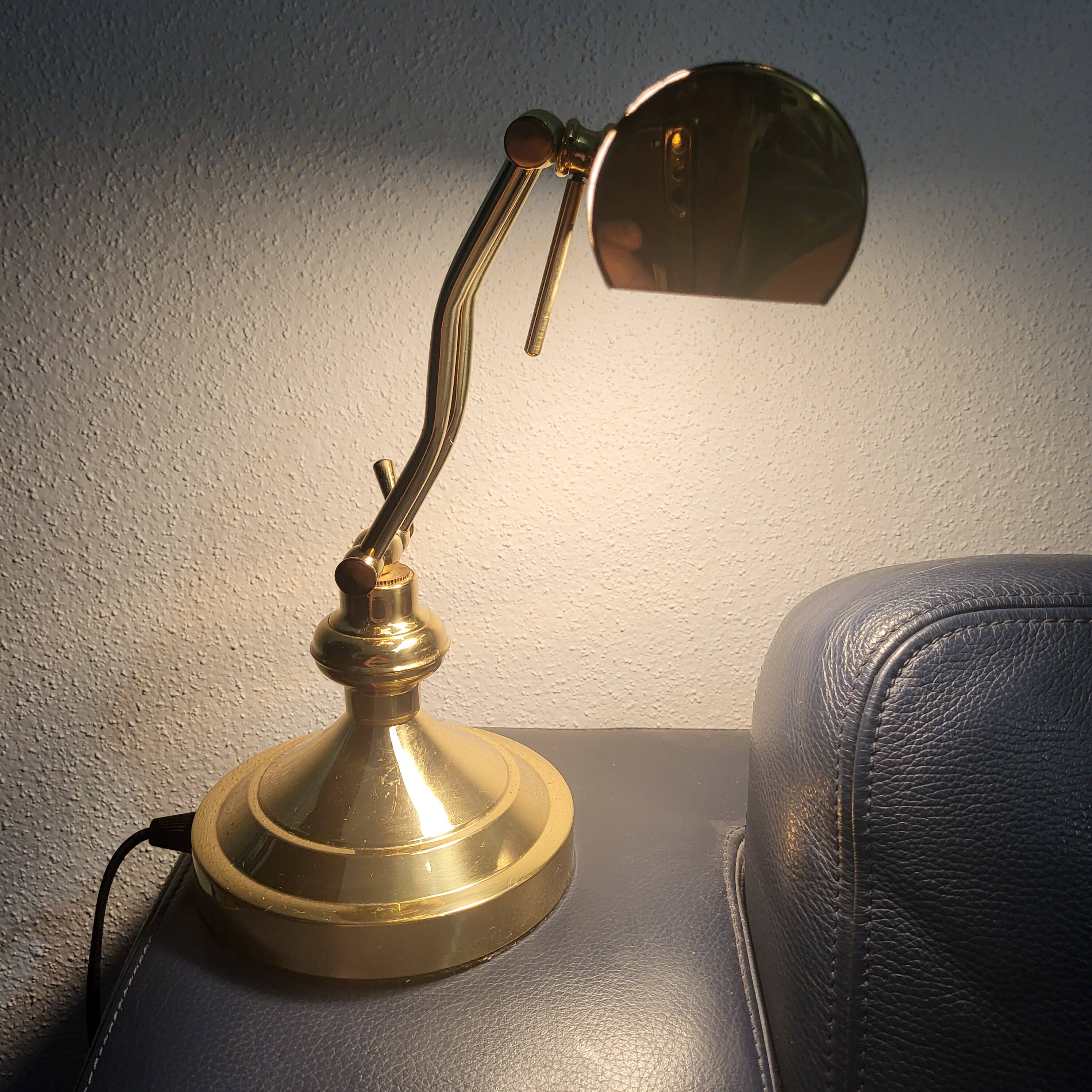 Notary, banker's lamp
