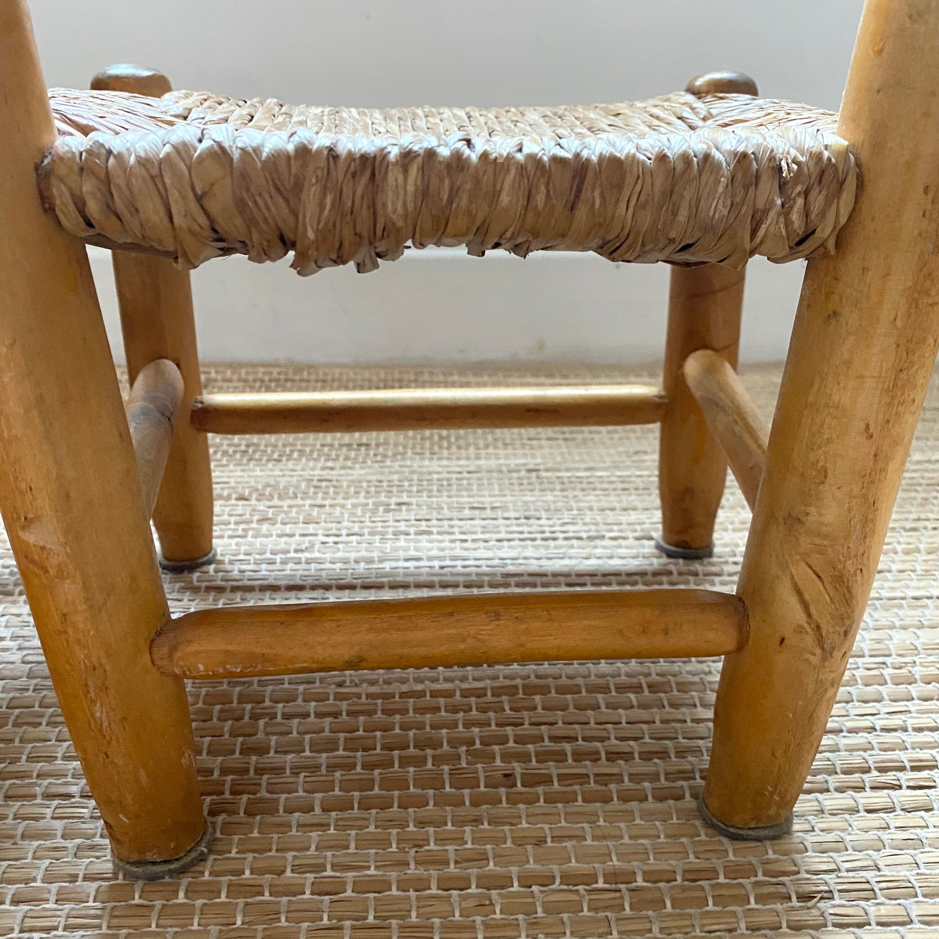 Chaises enfant anciennes en bois et paille
