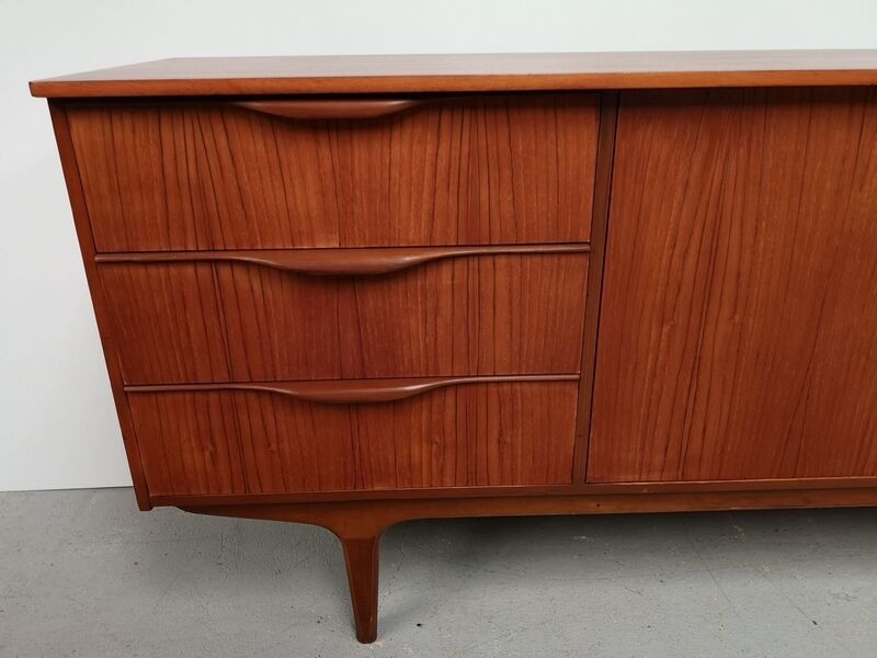 Scandinavian style sidebard