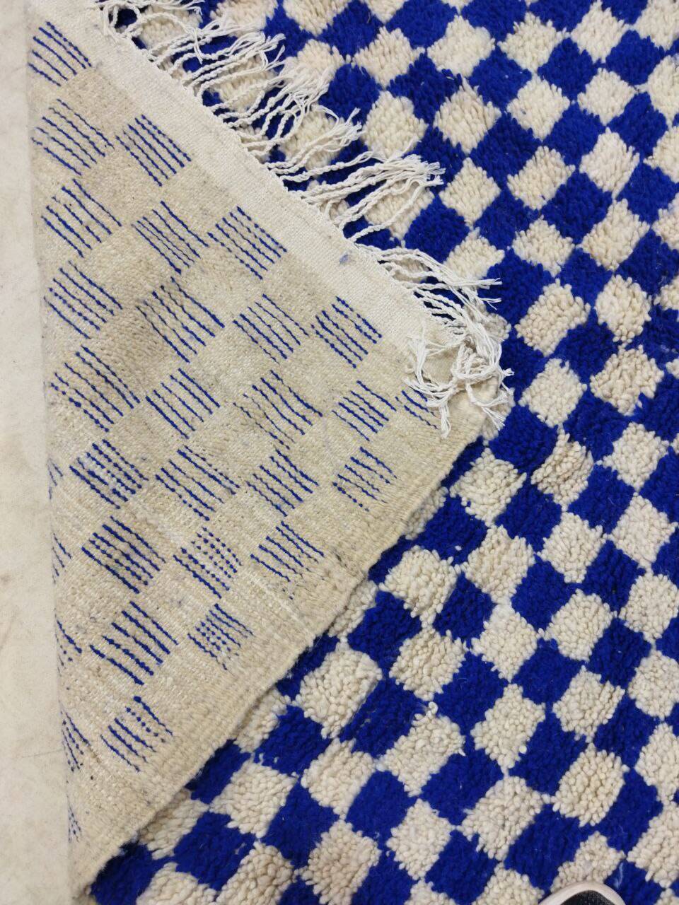 Handmade Moroccan Berber rug 300 x 170 cm