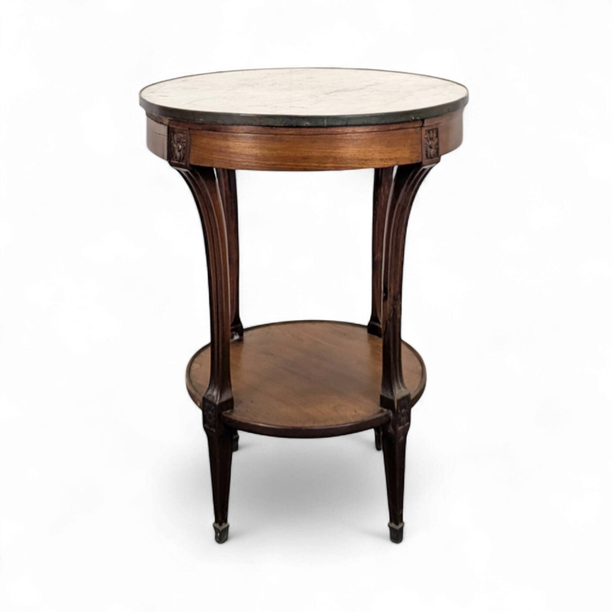 Table bouillotte ou guéridon en acajou de style Louis XVI