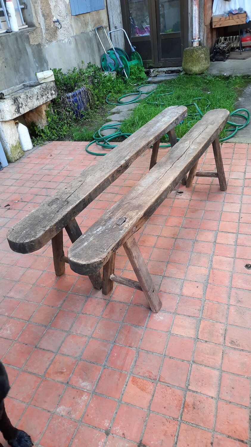 Paire de bancs en bois