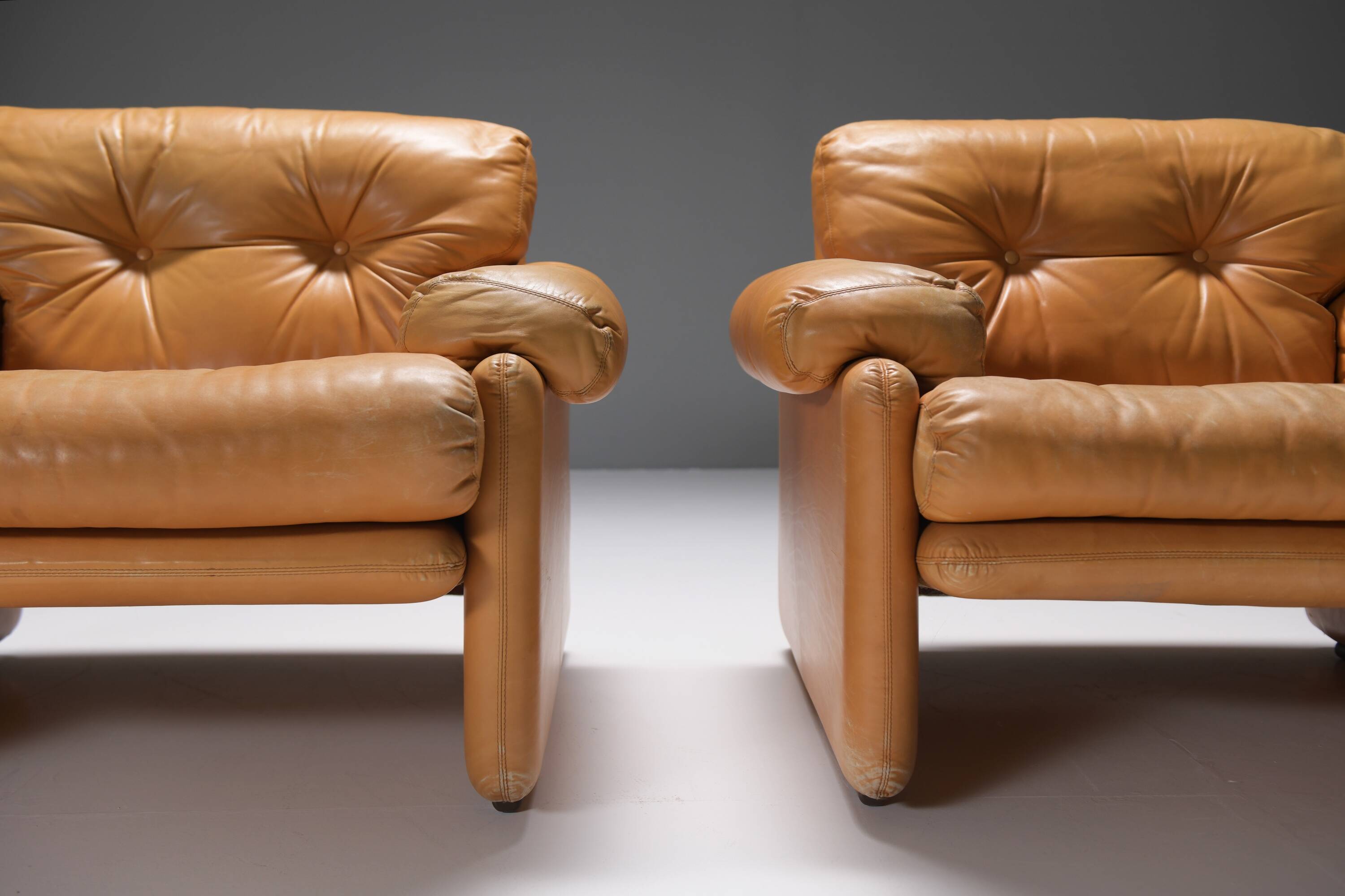 Stunning Coronado chairs in cognac leather by Afra & Tobia Scarpa - B&B Italia