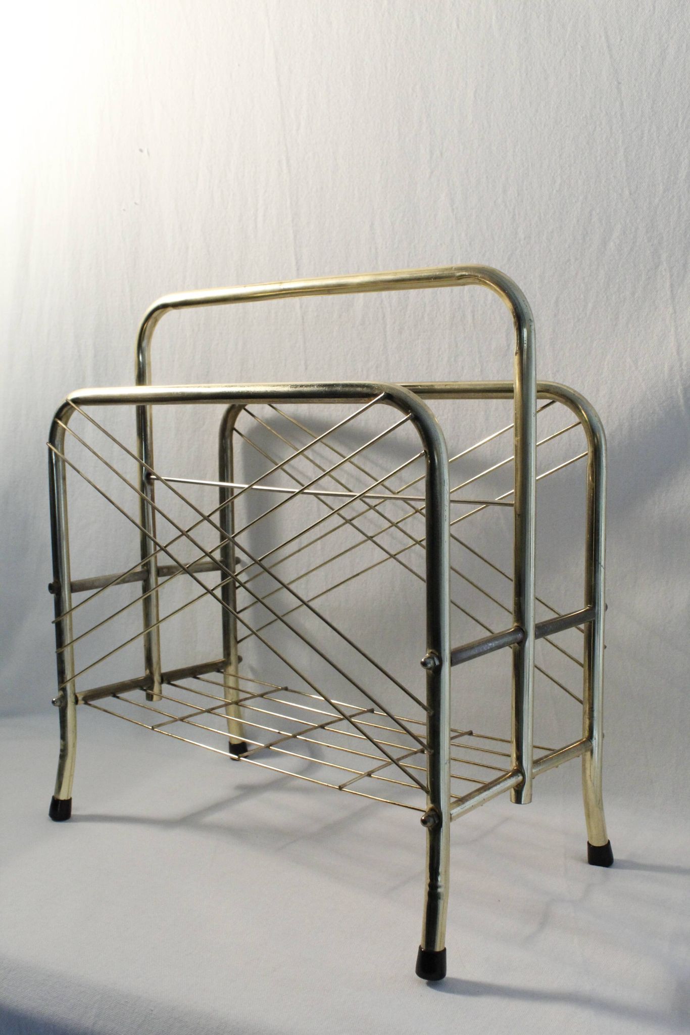 Vintage gilded metal magazine racks - 70s