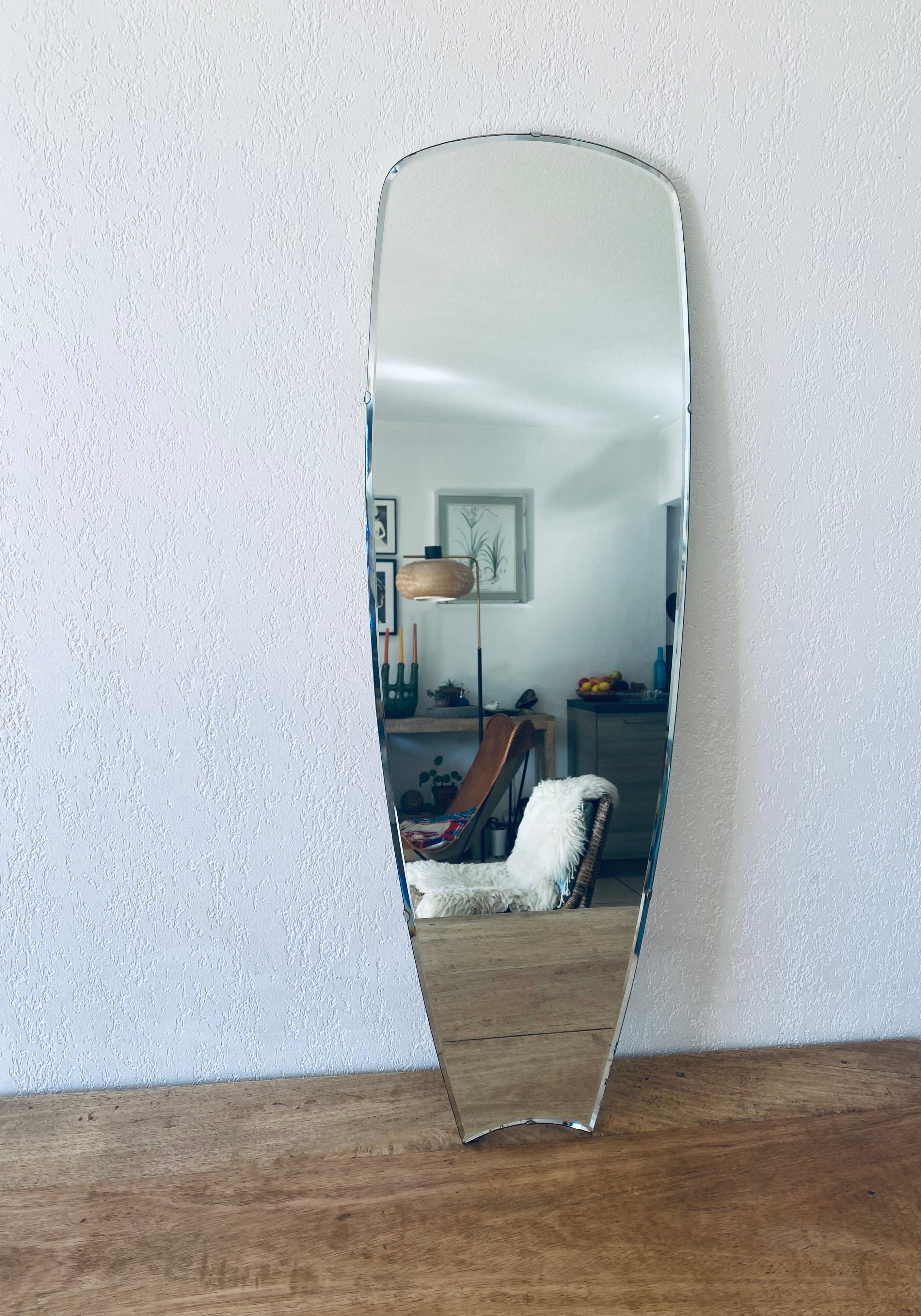 Mirror beveled retro shape