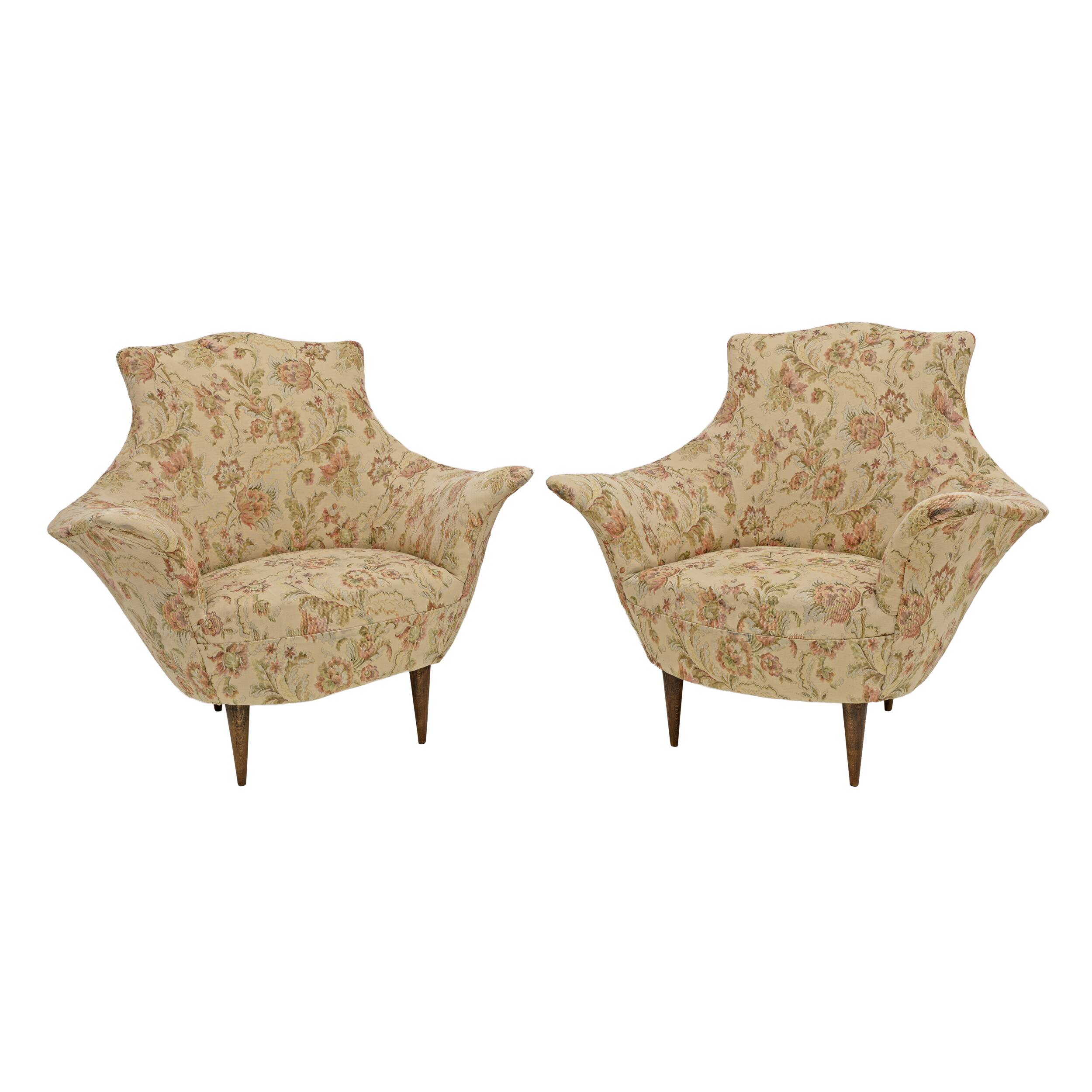 Pair of Manta Mid-Century Modern Italian Armchairs, 1950s