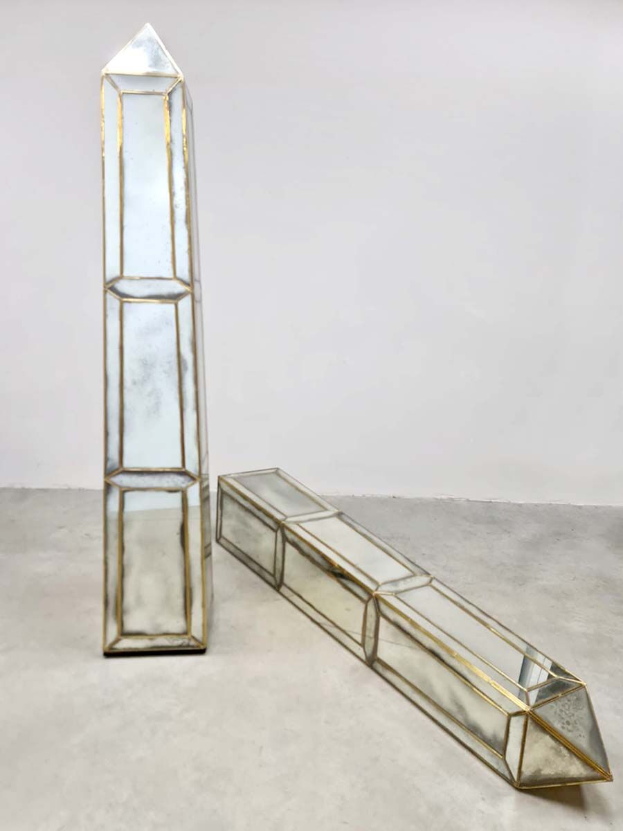 Miroirs en verre Obélisque Sculpture Olivier de Schrijver