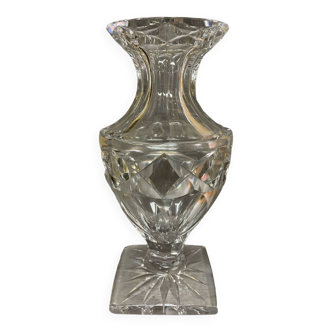 Diamond-cut crystal baluster vase with Lorraine cross