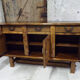 Buffet brutaliste en orme