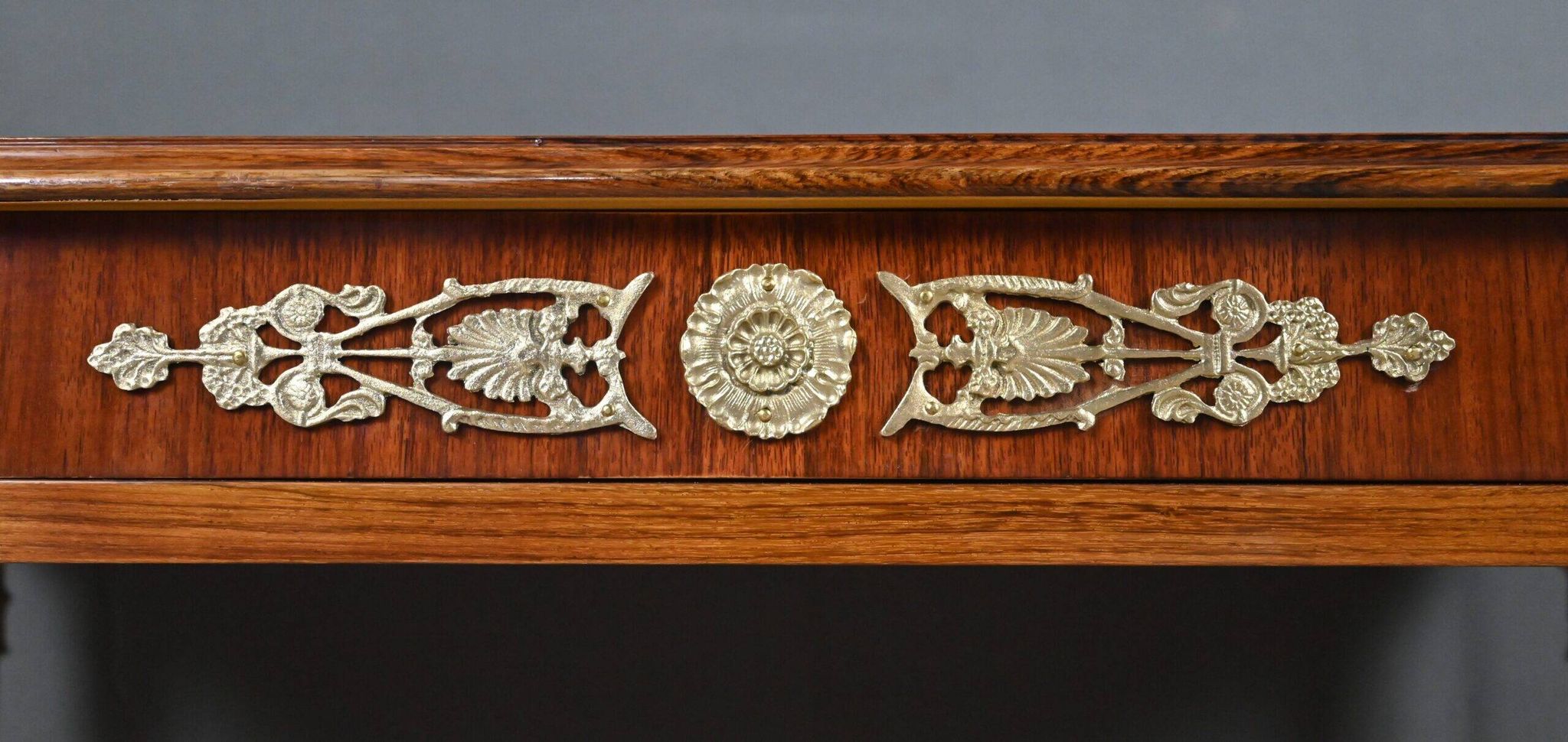 Console en placage d’acajou, style Empire – 1re partie XXe