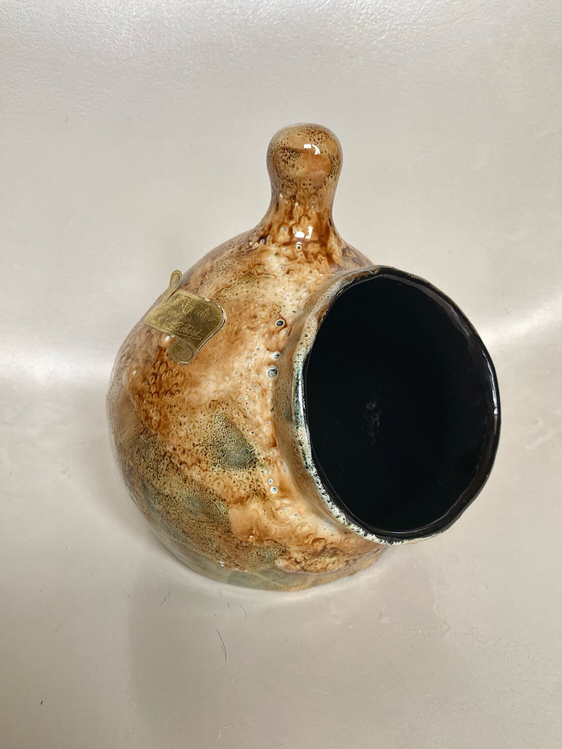 Vintage ceramic bébégé vase