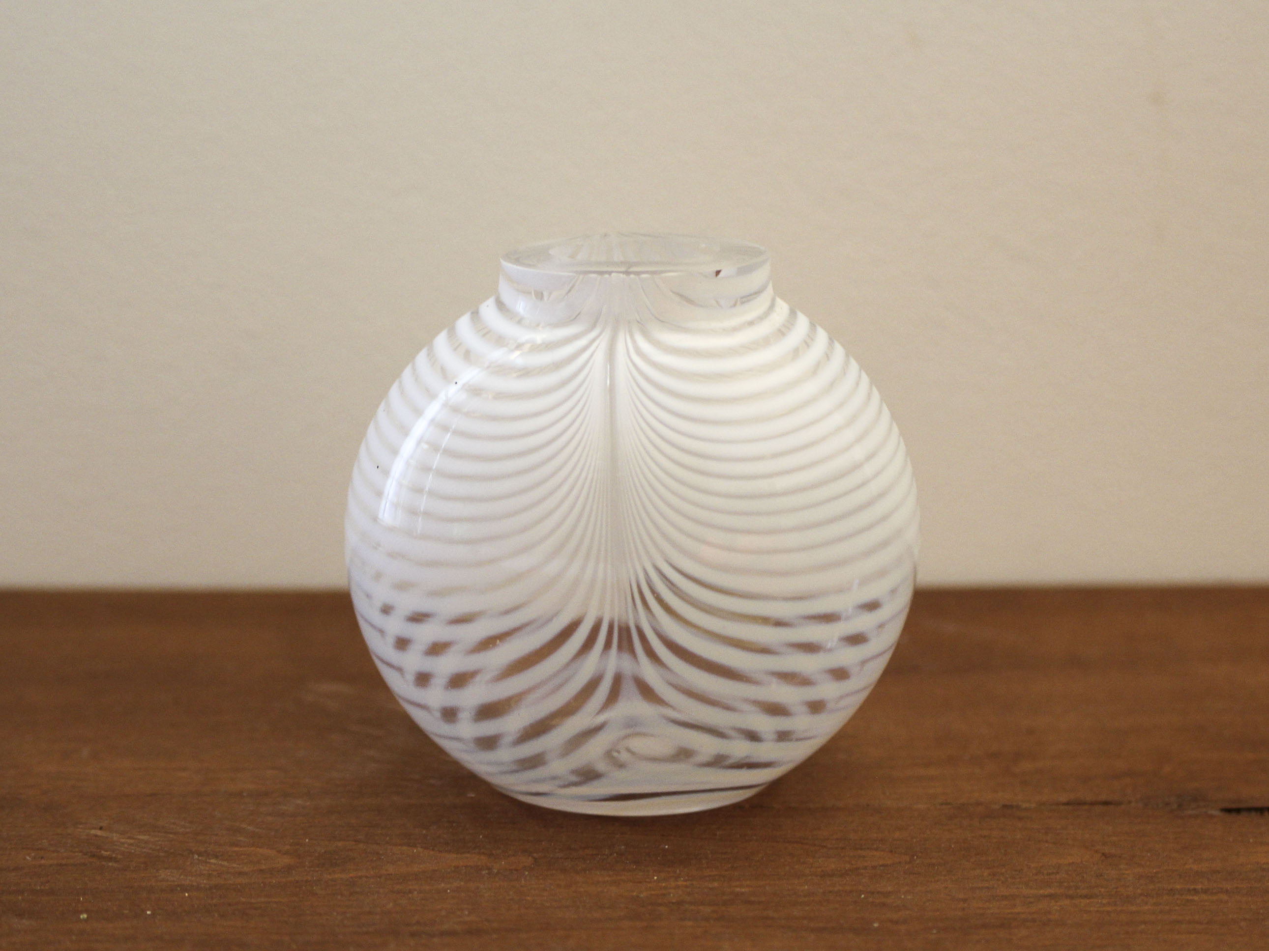 Glass vase Bertil Vallien Kosta Boda