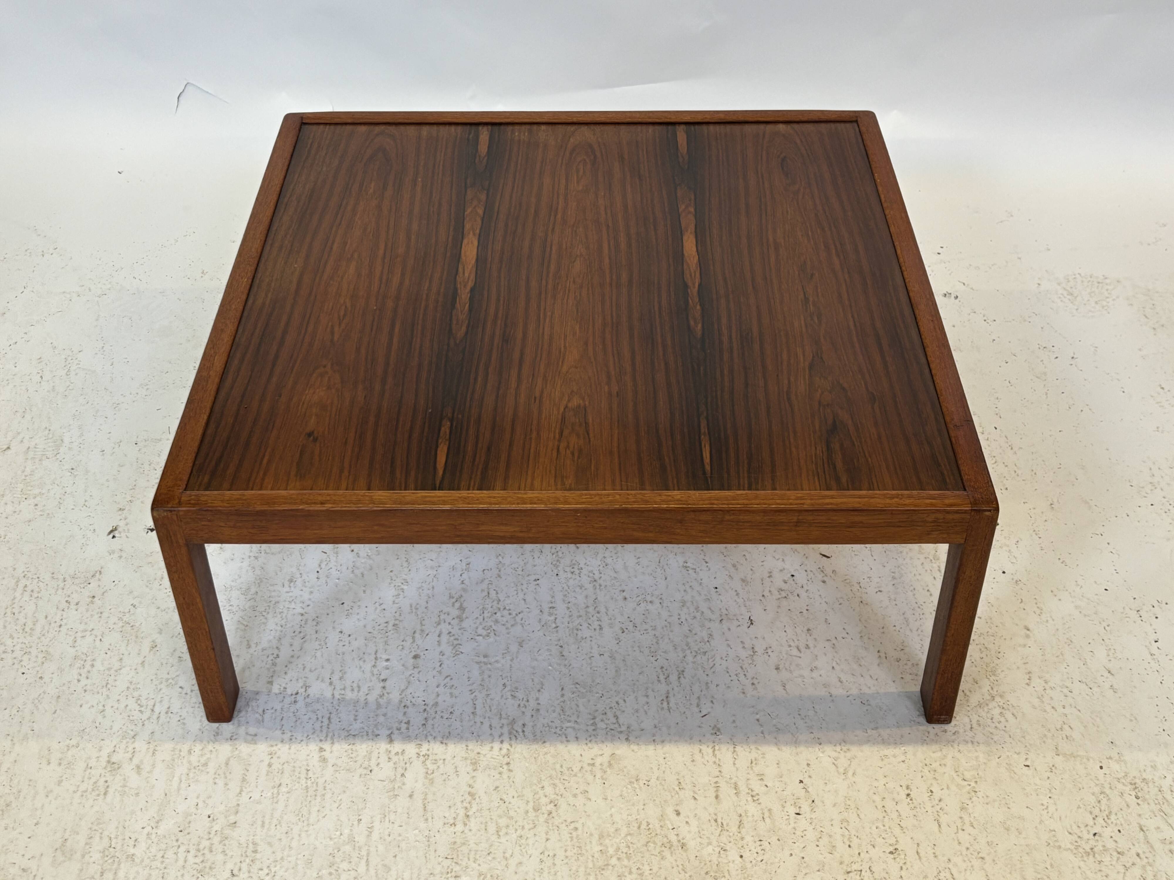 Vintage coffee table rosewood 70's design minimalist