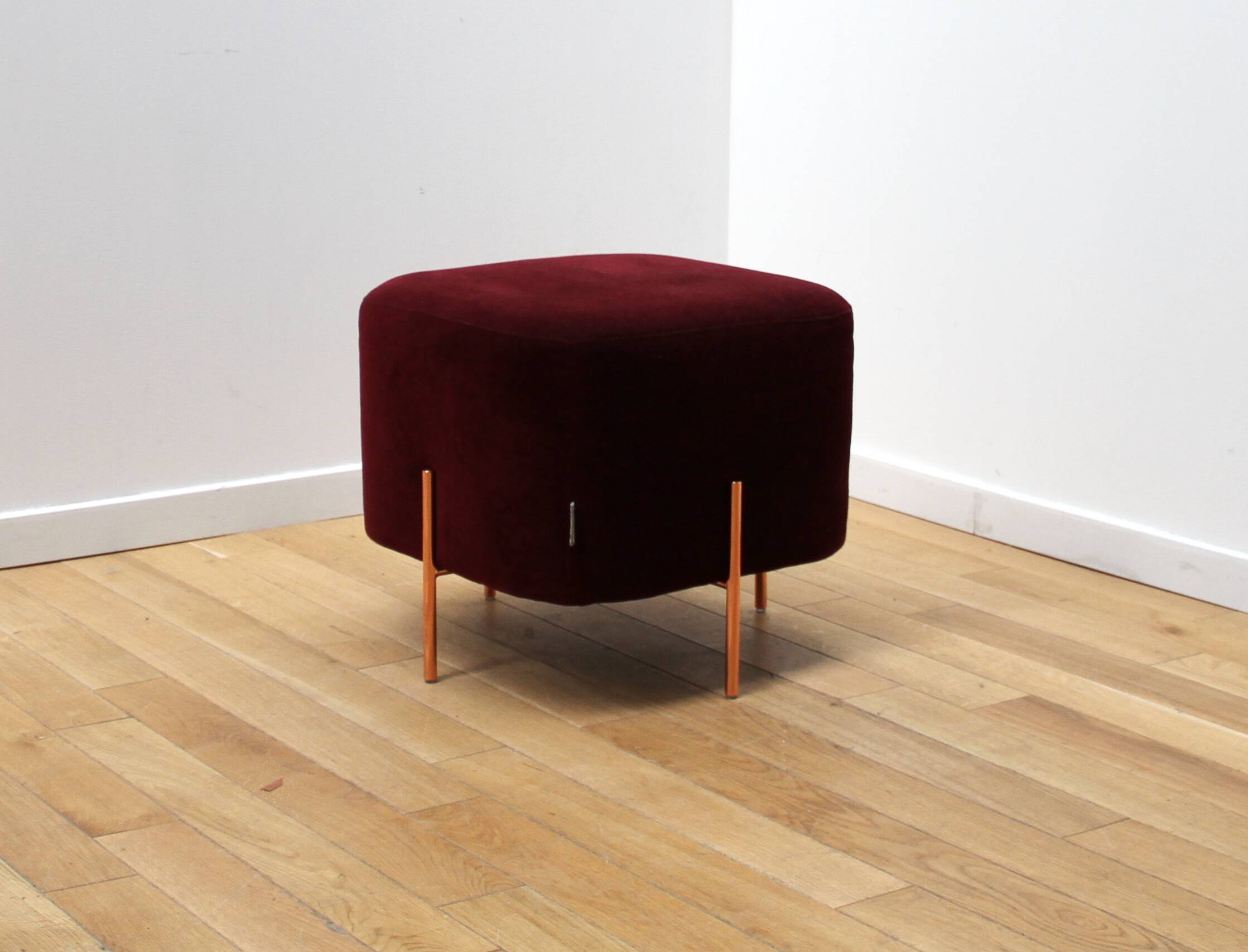 Suite of 4 “elephant” poufs by Sancal