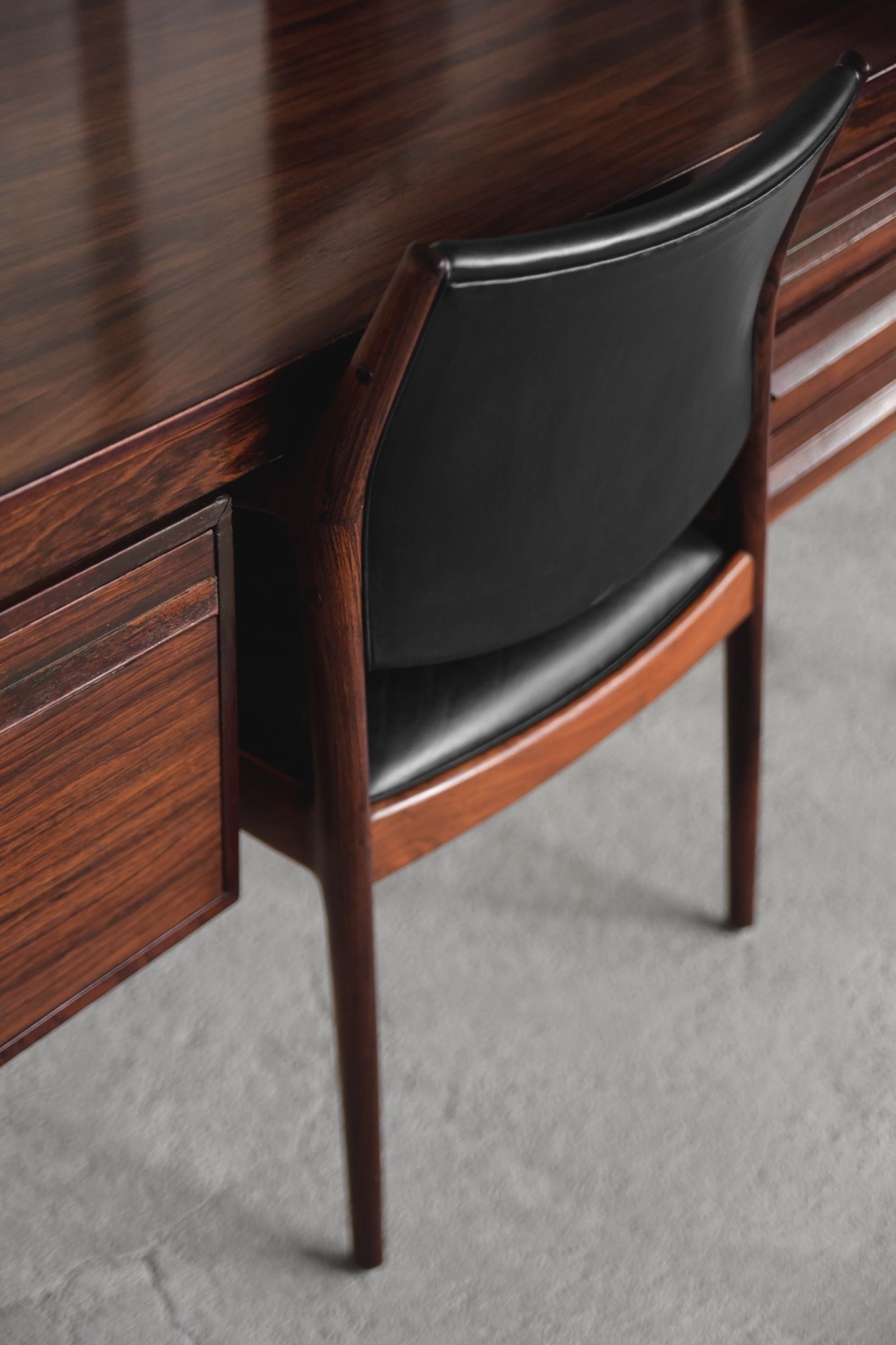 Executive rosewood Norwegian desk by Torbjørn Afdal for Haug Snekkeri AS Bruksbo, 1960s