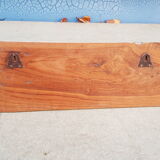 Ecru solid teak coat hook with 3 cast iron hooks