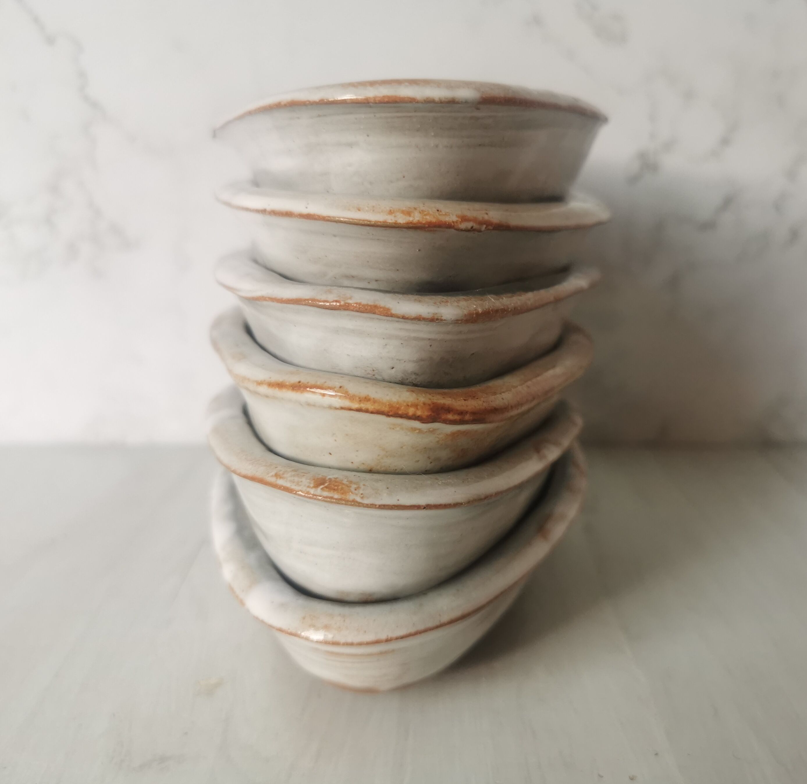 Glazed sandstone avocado cups ponce sur loir