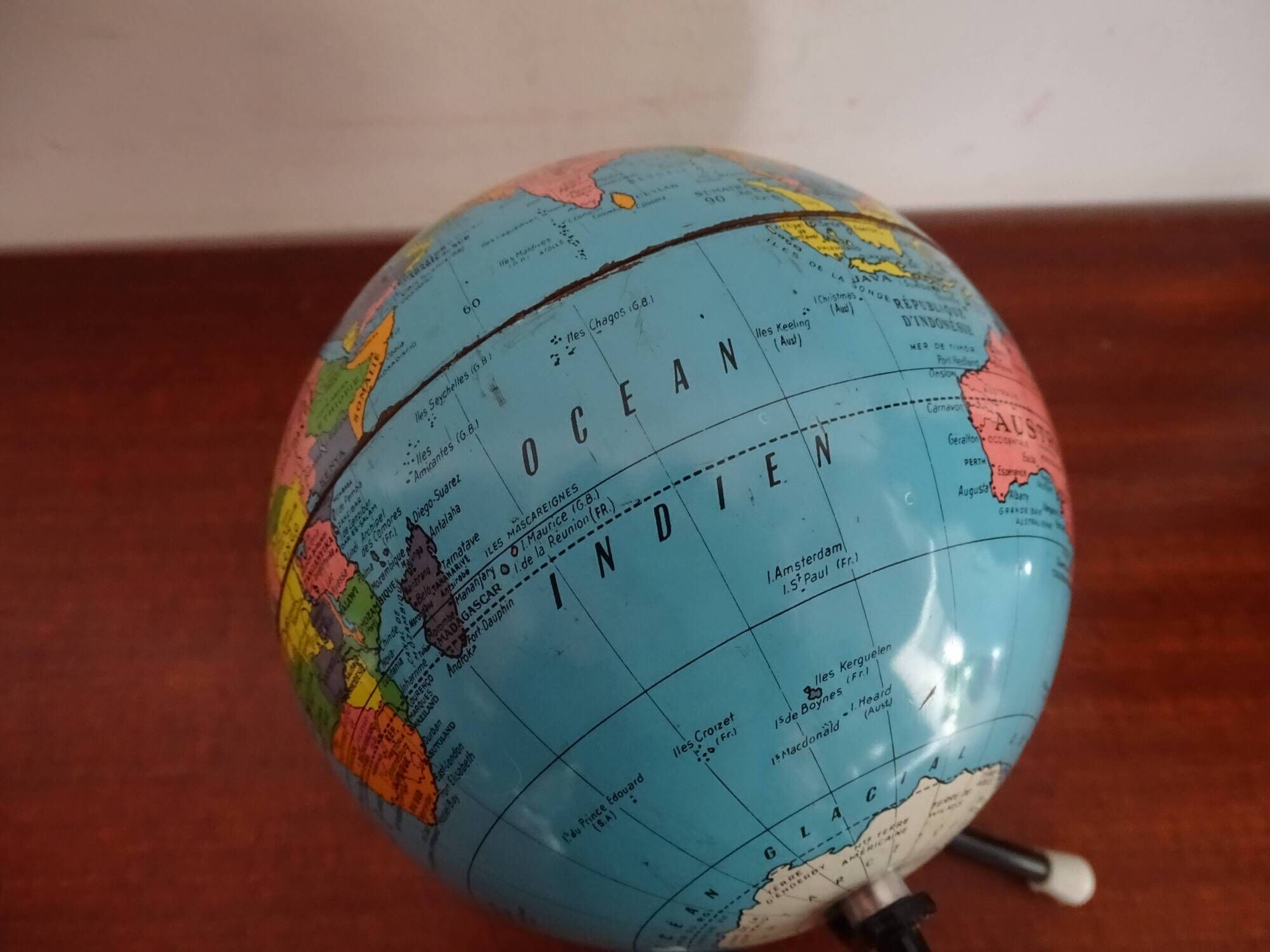 World globe sheet metal map taride cards vintage 50 60 - ø 12.5 cm