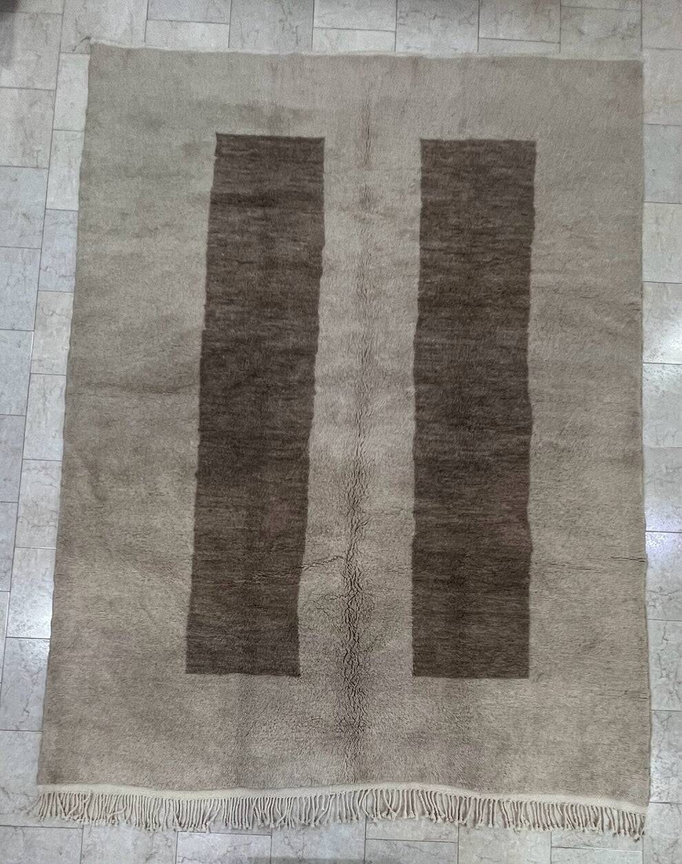 Traditional handmade azilal rug size 150 x 250 cm