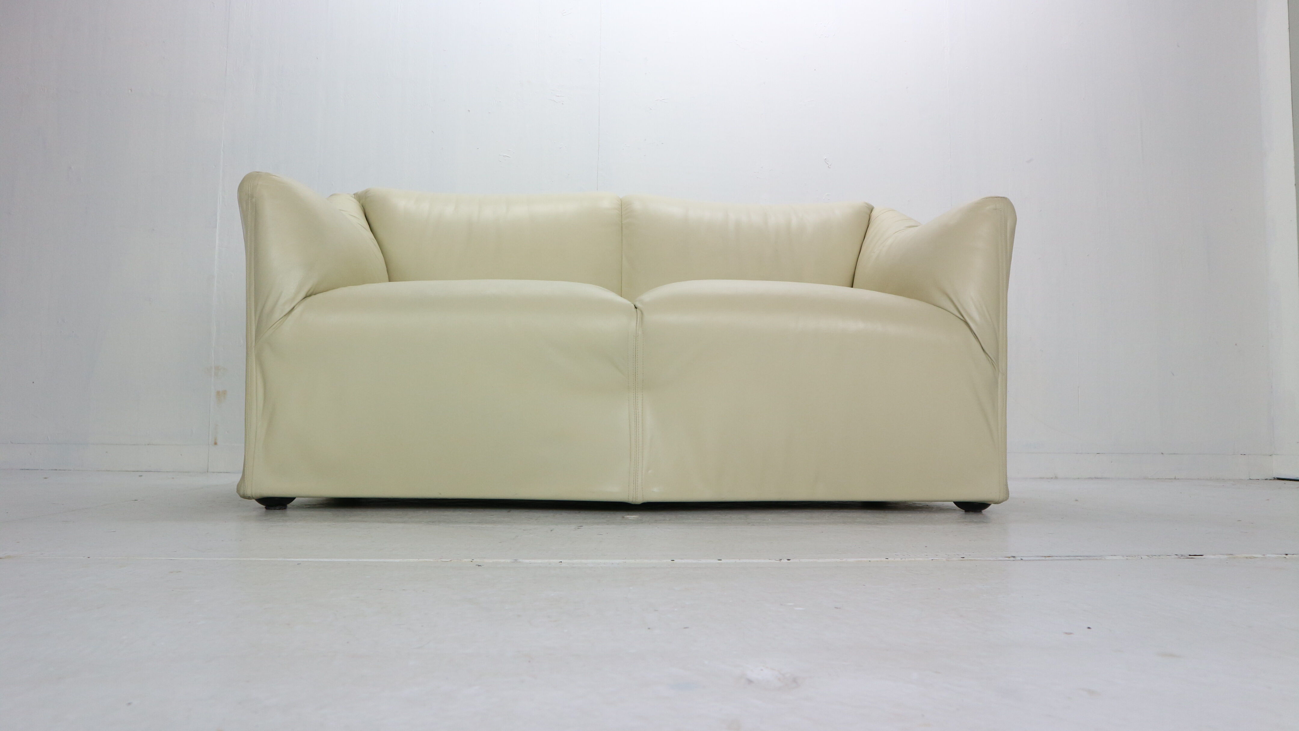 Leather sofa Mario Bellini "Tentazione" for Cassina, 1970s