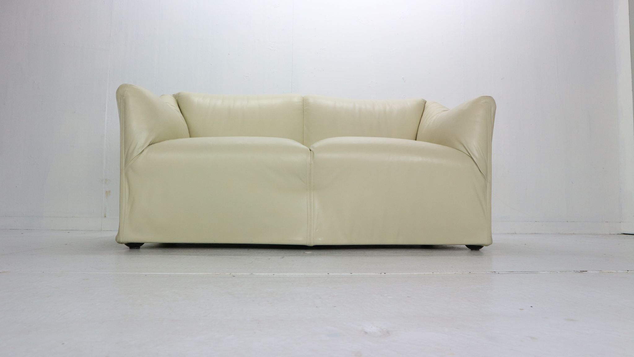 Leather sofa Mario Bellini "Tentazione" for Cassina, 1970s
