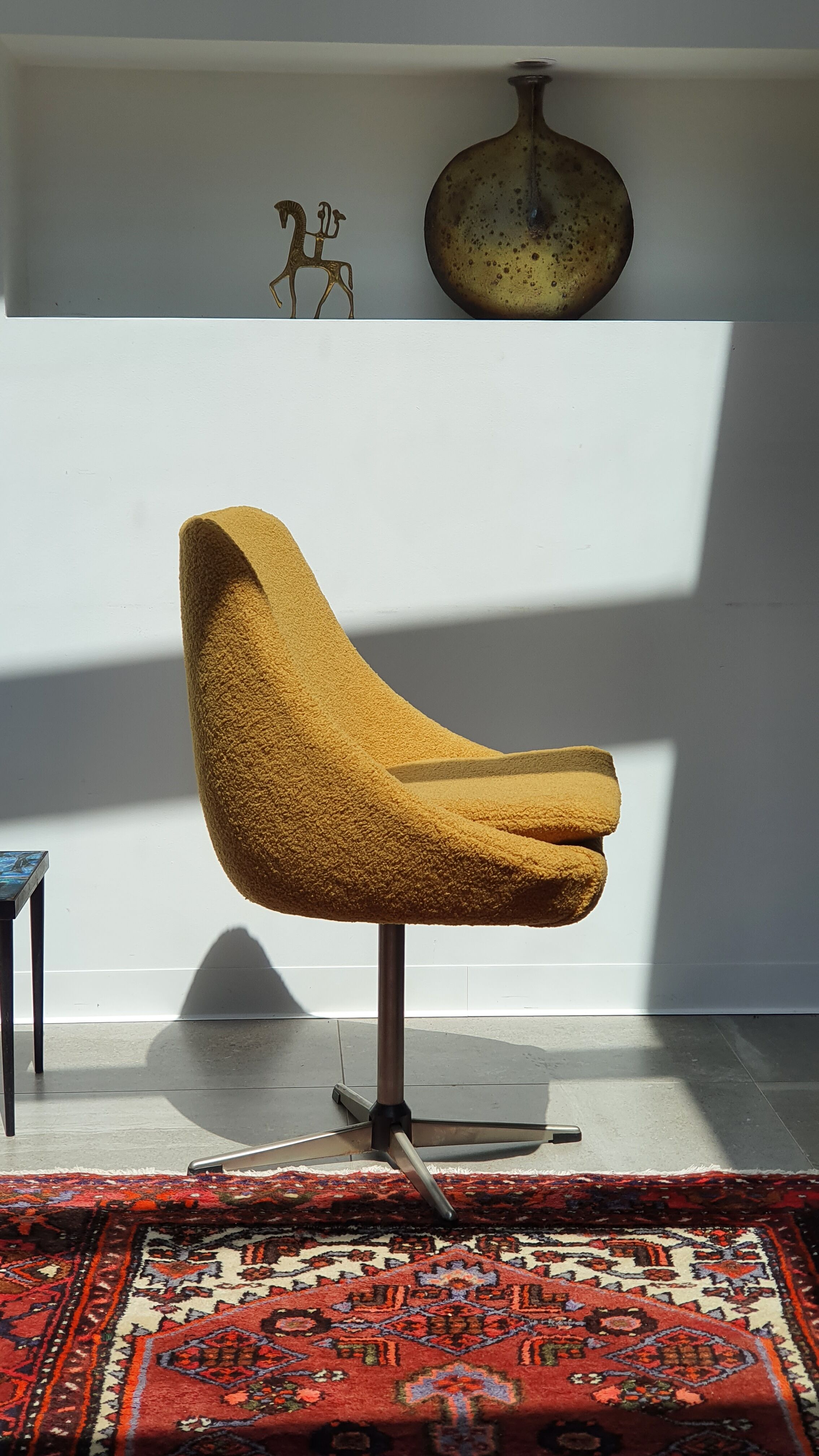 Pair of space age swivel chairs 70s