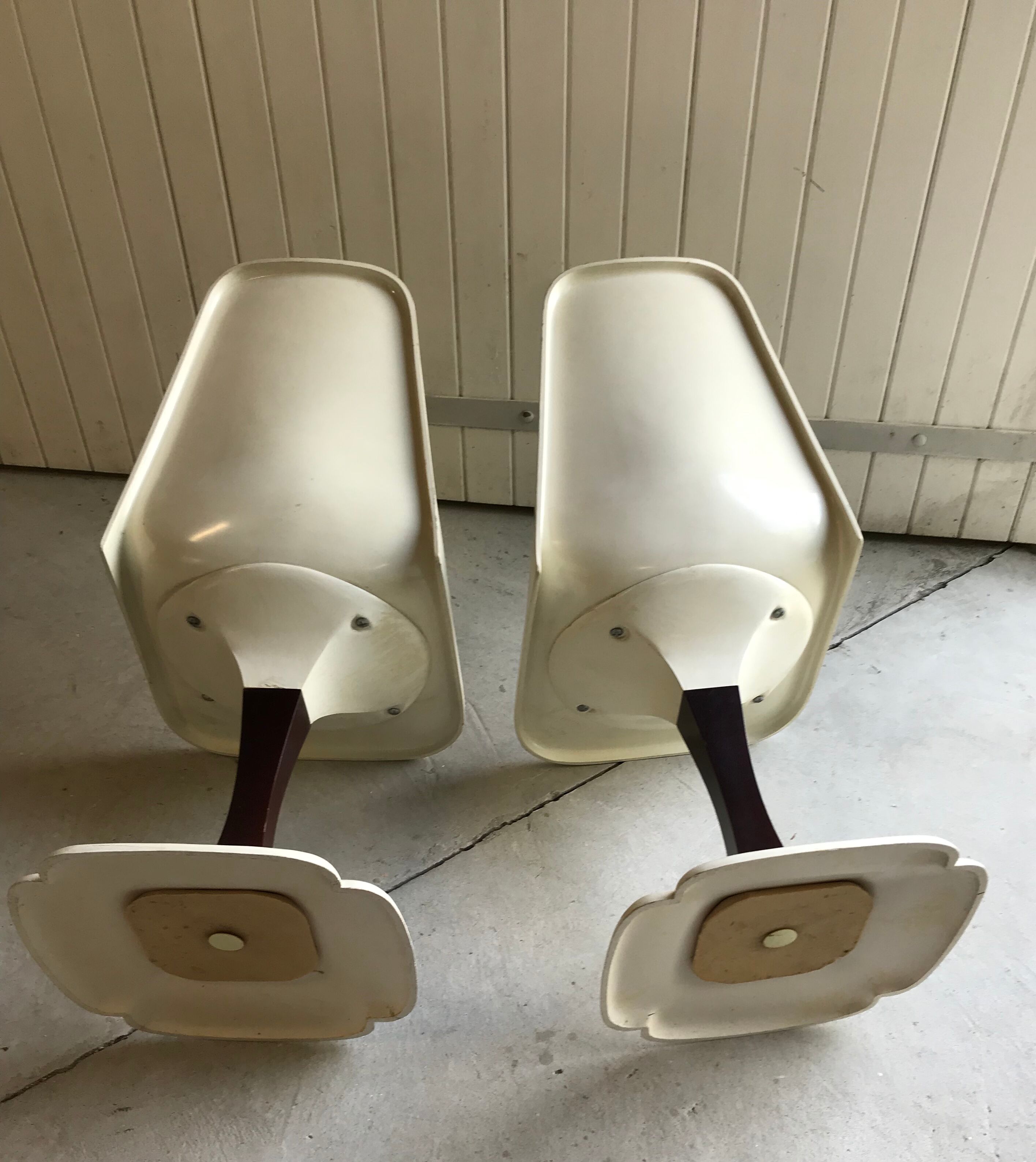 Pair of Tulip Gautier chairs